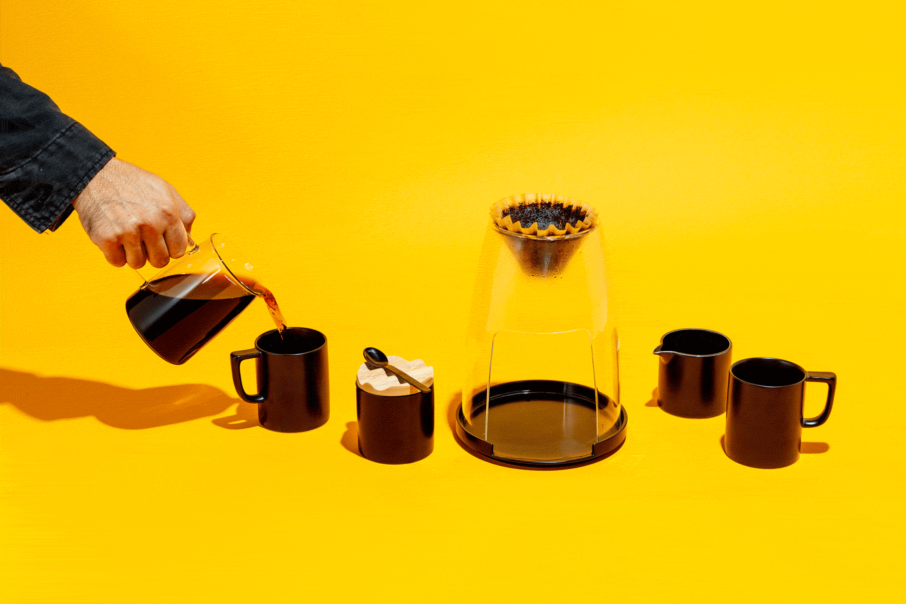 Cup-pour-v01.gif
