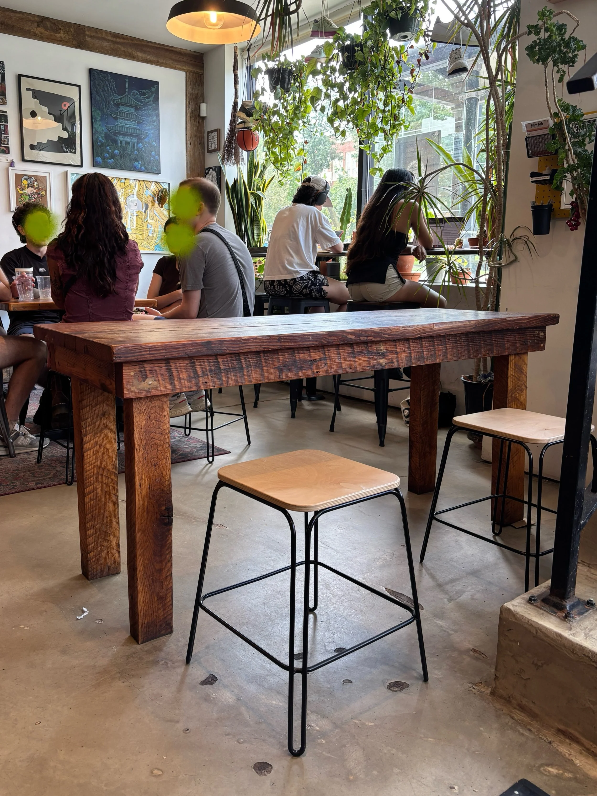 Checking in on the Stool N&deg;1 shorties at @sidepractice.coffee &mdash; the best lil &ldquo;garden apartment&rdquo; coffee shop in Chicago.