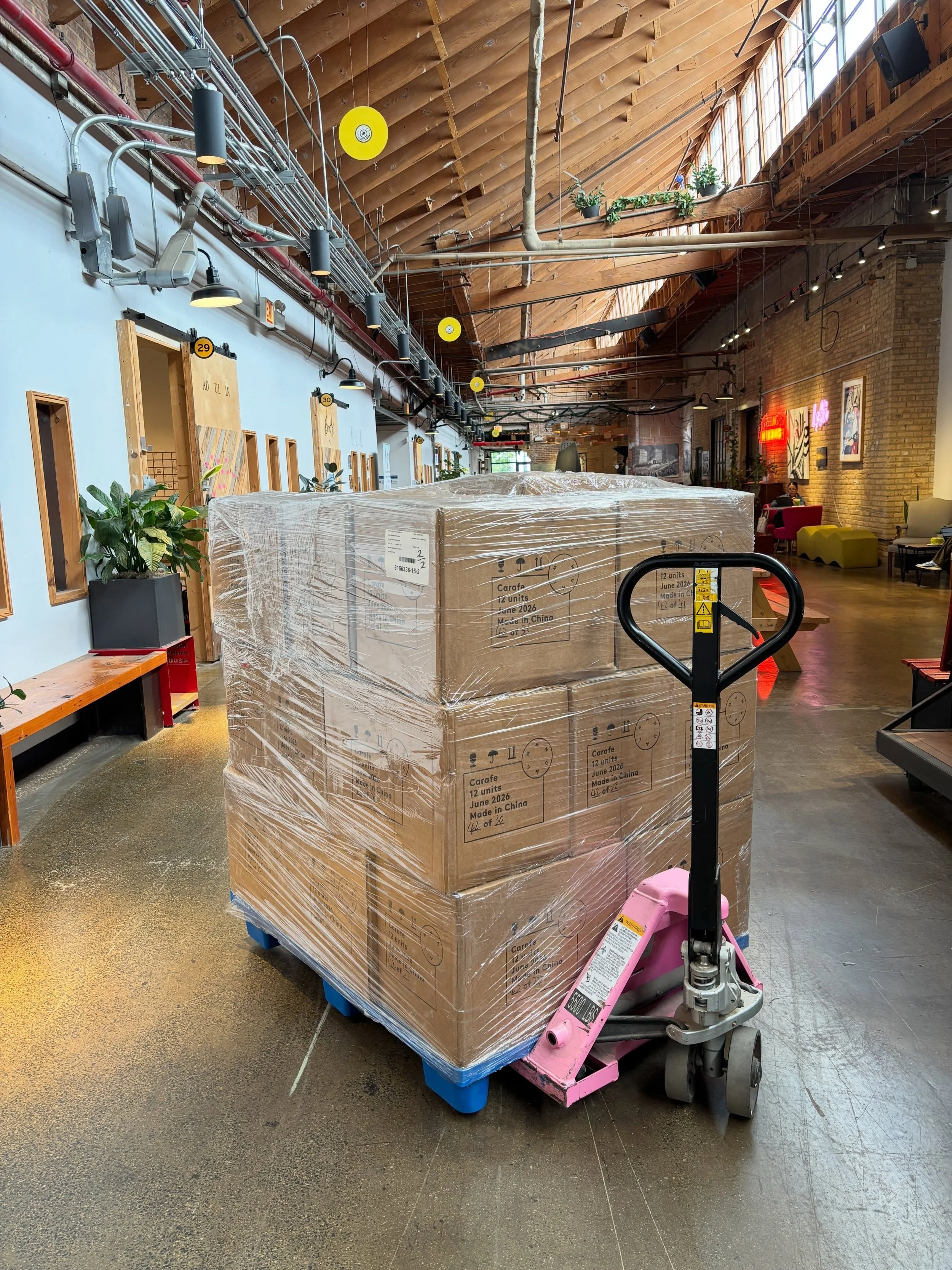 Fresh off the truck: the carafes for the Semi-Manual System. Shipping starts next week!