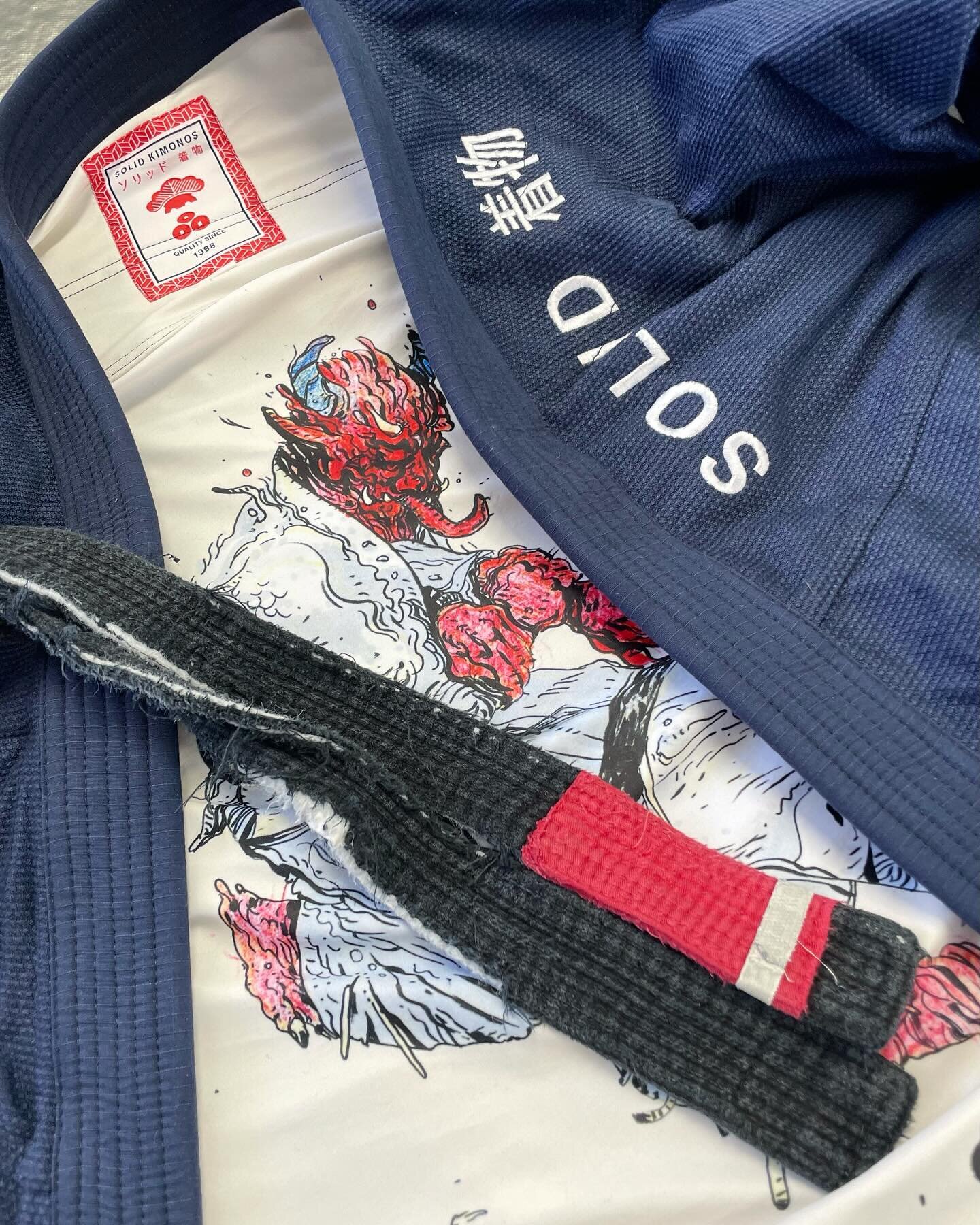 I&rsquo;ve been training a long time and had my artwork go on a lot of rad stuff over the years. This is by far the best gi I&rsquo;ve ever had the honor to contribute to. #aridsonly #art #jiujitsu #gi #grappling @eastontc @eastonlongmont @mike__tous