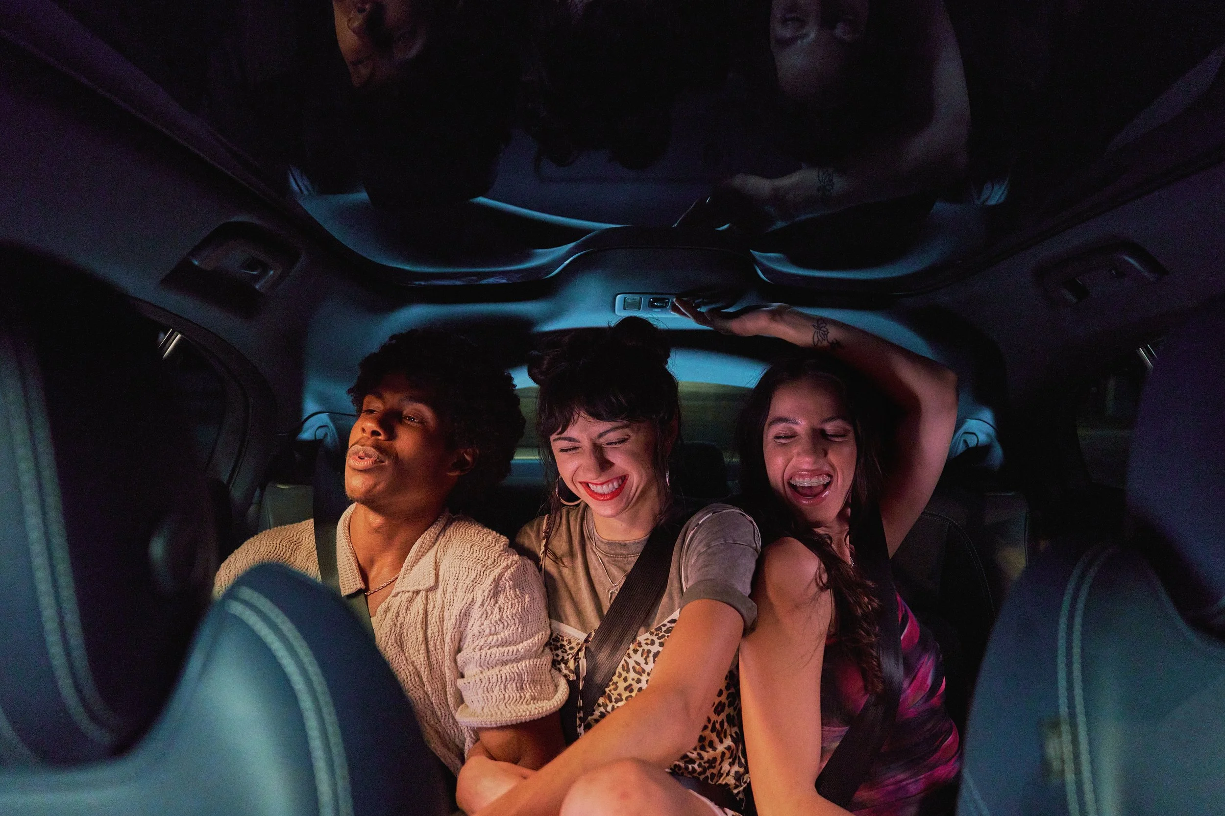 Day_06_Meteor-Car-Backseat_011890.jpg