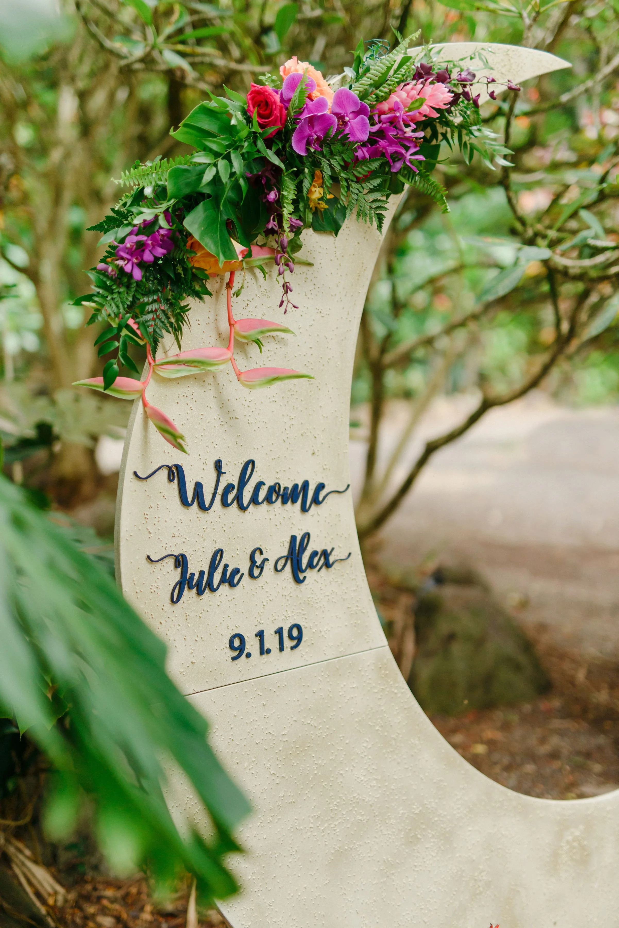 romantic-tropical-starry-boho-waimea-valley-wedding-ceremony (60).jpg