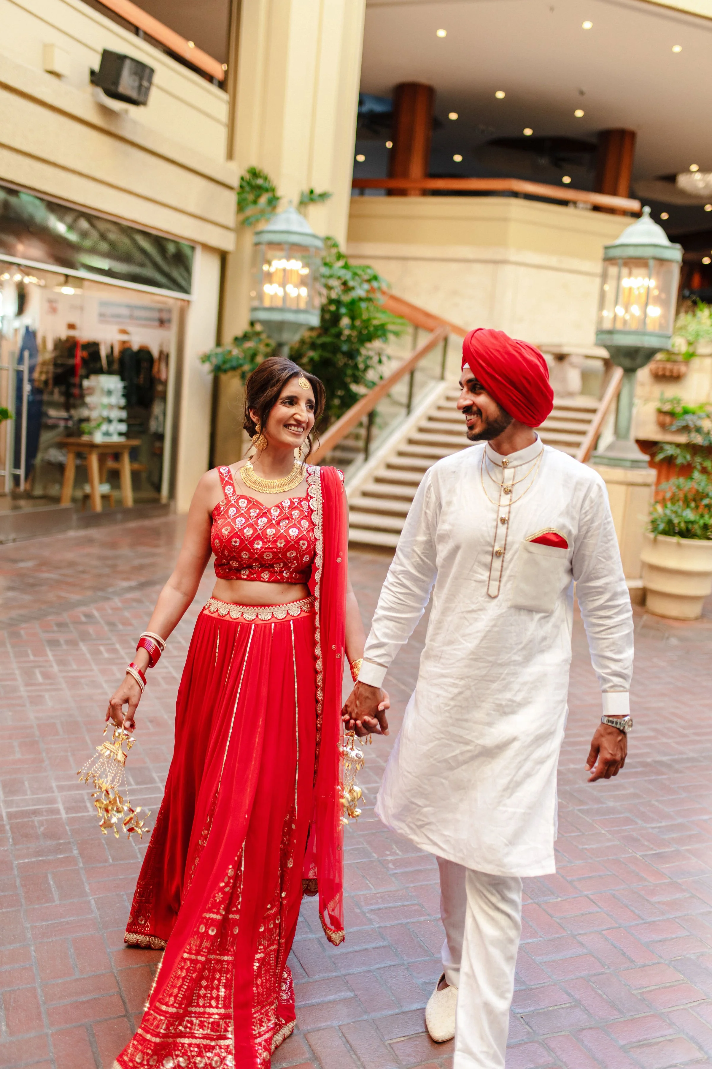 colorful-hawaii-indian-wedding-photographer- (62).jpg