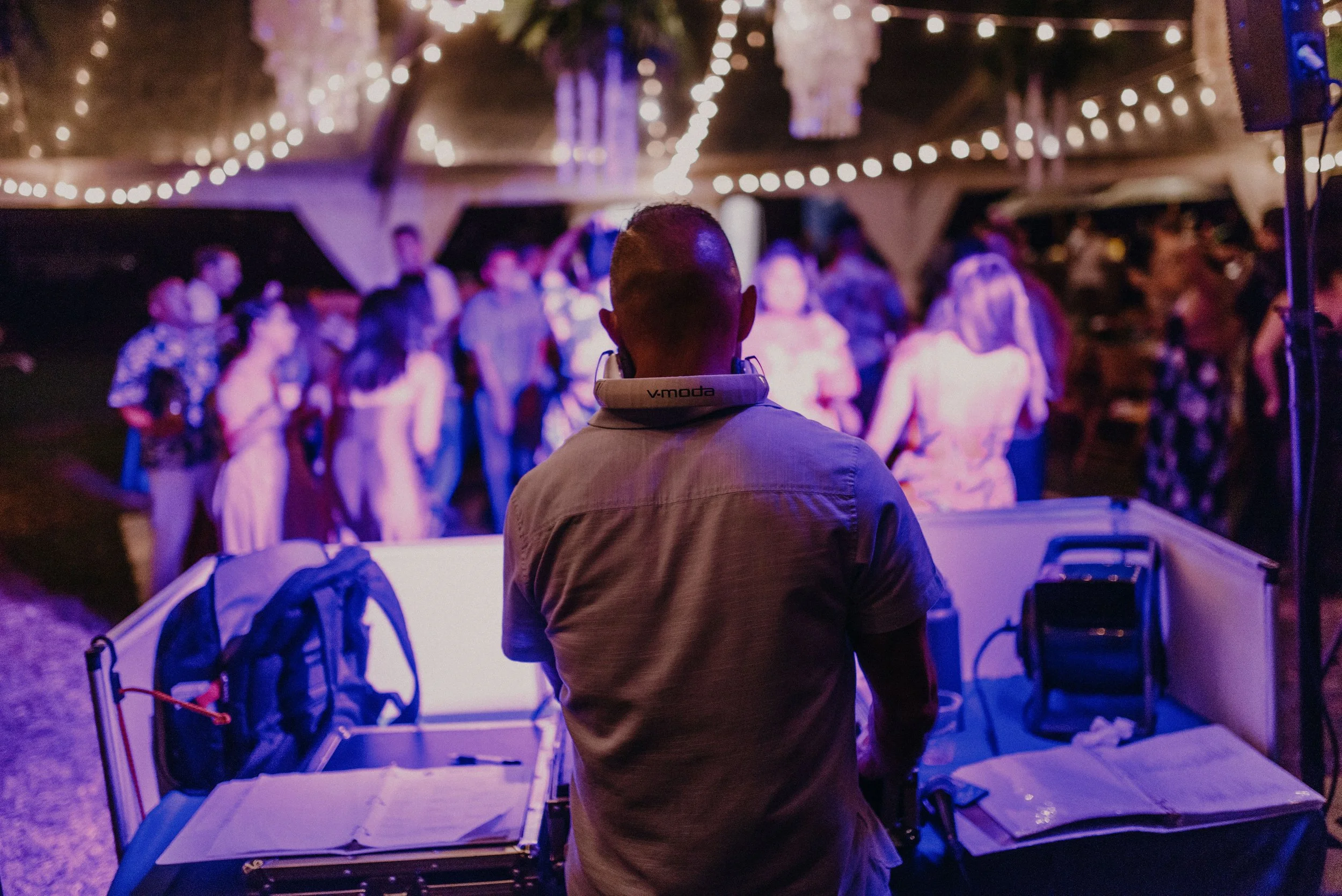 hawaii-romantic-tropical-starry-boho-waimea-valley-wedding-reception (64).jpg