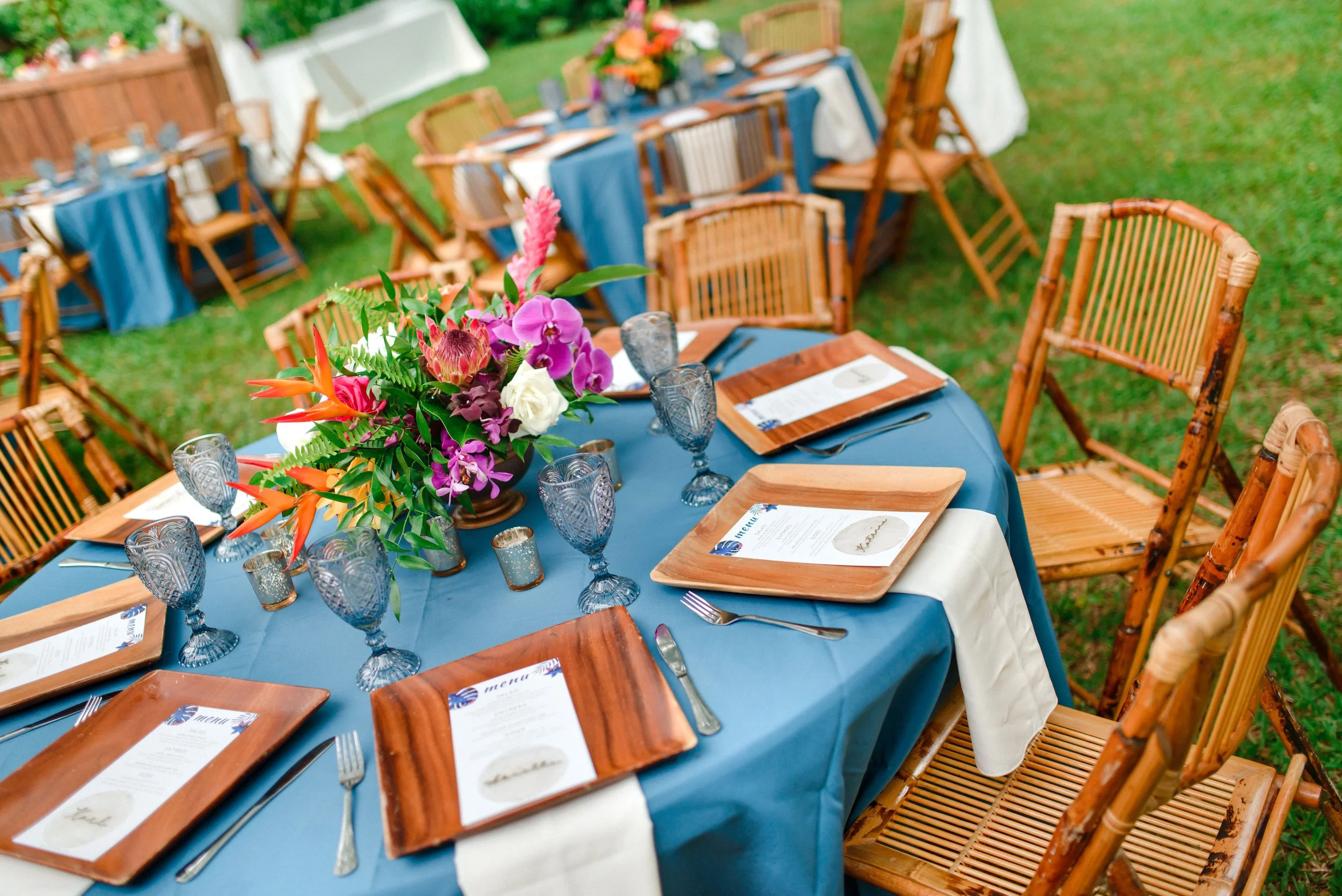 tropical-boho-waimea-valley-wedding-reception-blue- (24).jpg