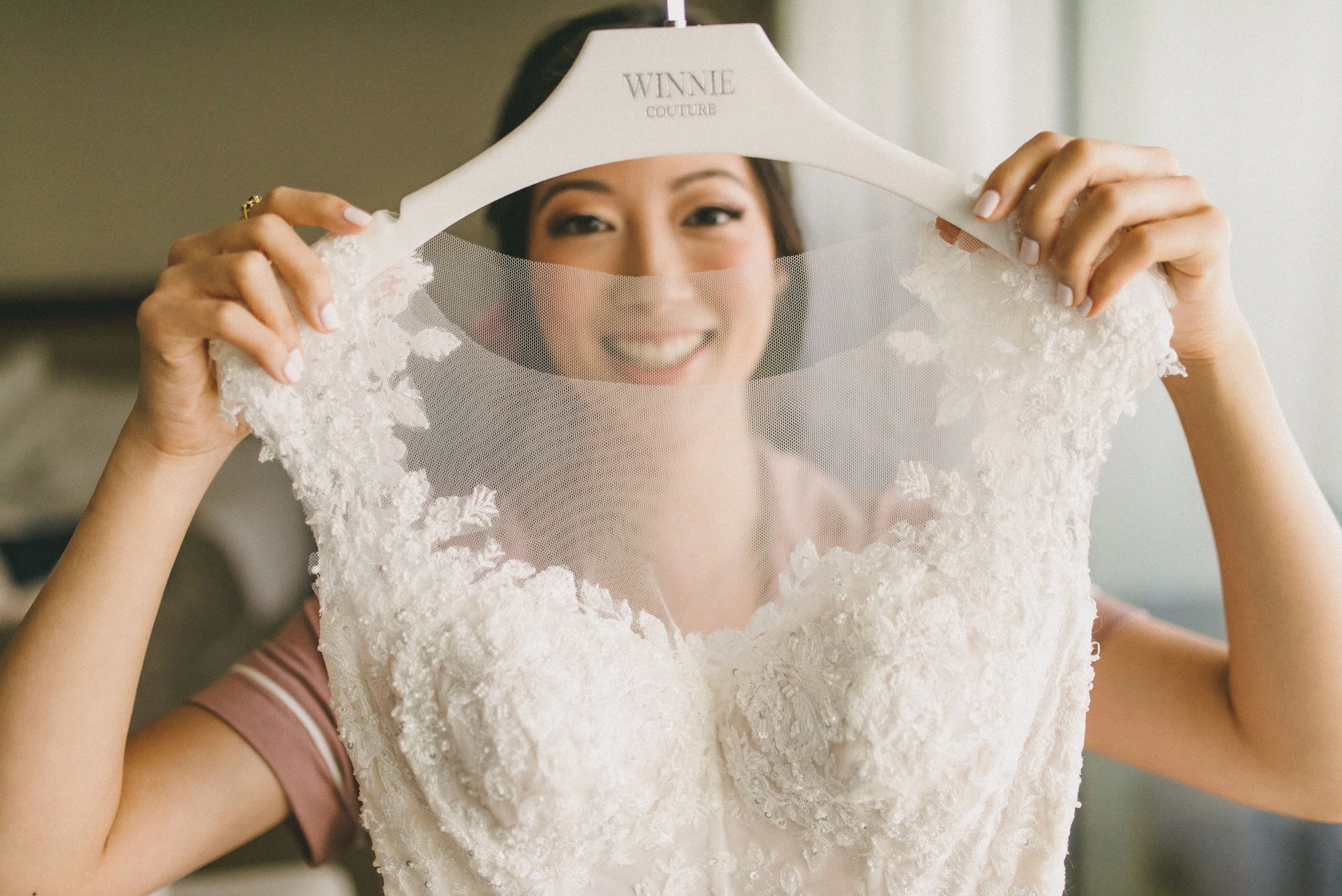 ritz-carlton-turtle-bay-wedding-phototgrapher (23).jpg
