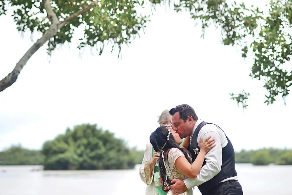 Oahu+Island+Hawaii+wedding+photo+(65).jpg