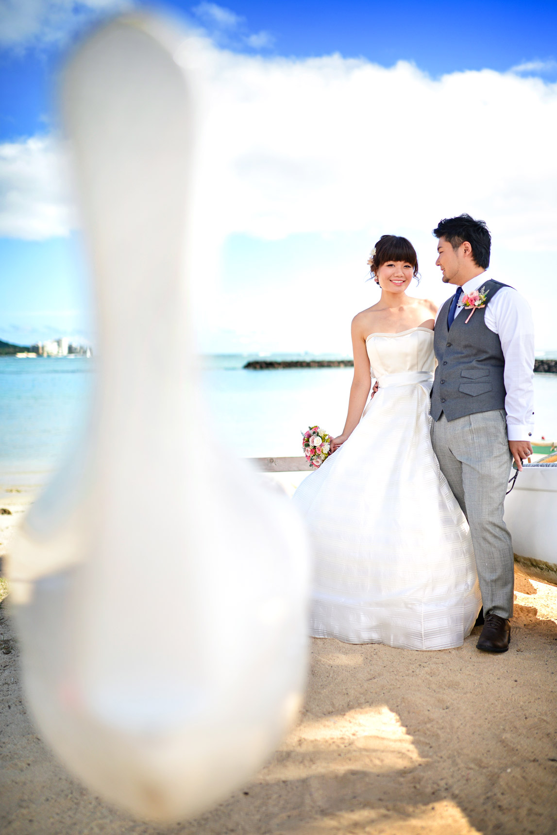waikiki-beach-wedding-and-downtown-honolulu-hawaii-theater-stephen-ludwig-photography003.jpg