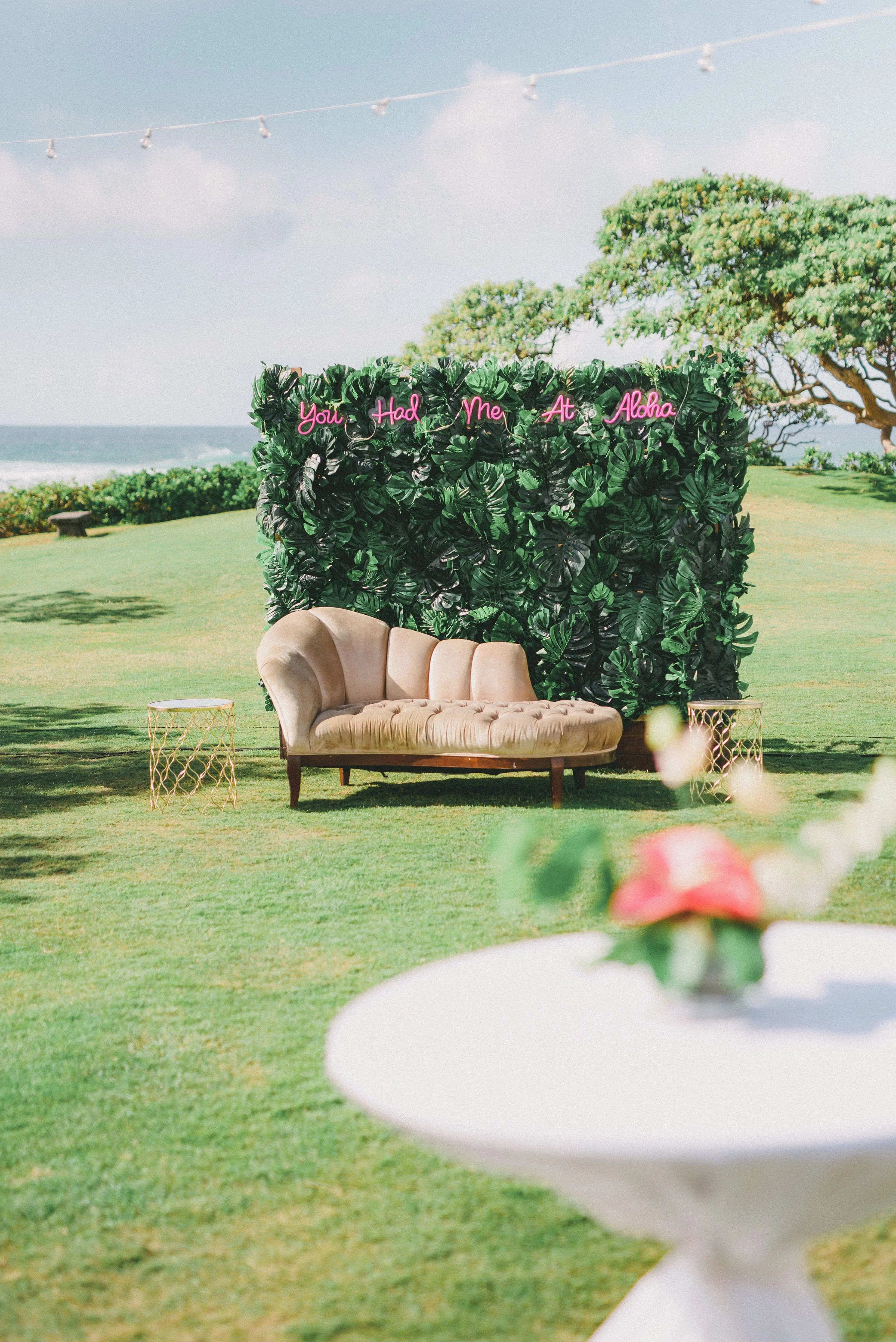 ritz-carlton-turtle-bay-wedding-phototgrapher (68).jpg