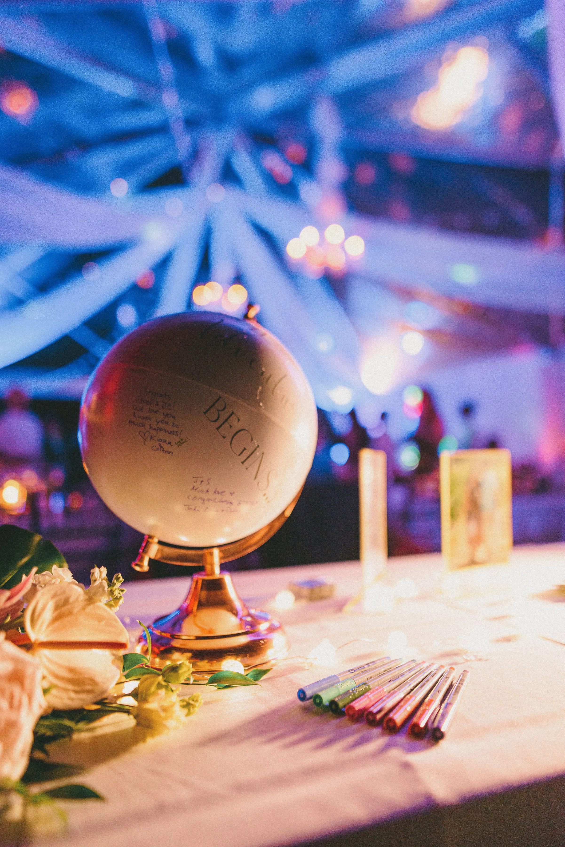 ritz-carlton-turtle-bay-wedding-phototgrapher (97).jpg
