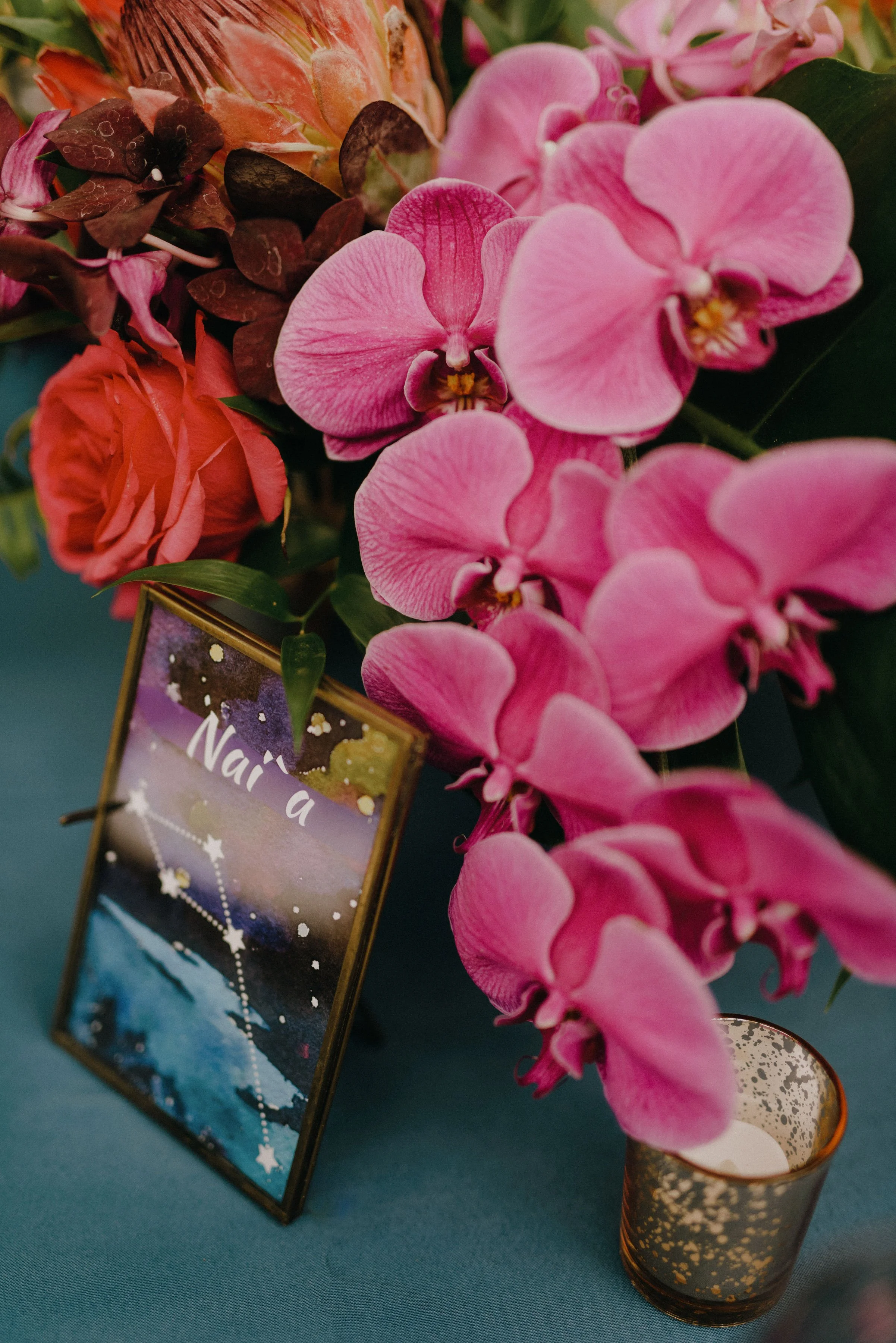 oahu-hawaii-romantic-tropical-starry-boho-waimea-valley-wedding-reception-blue- (18).jpg