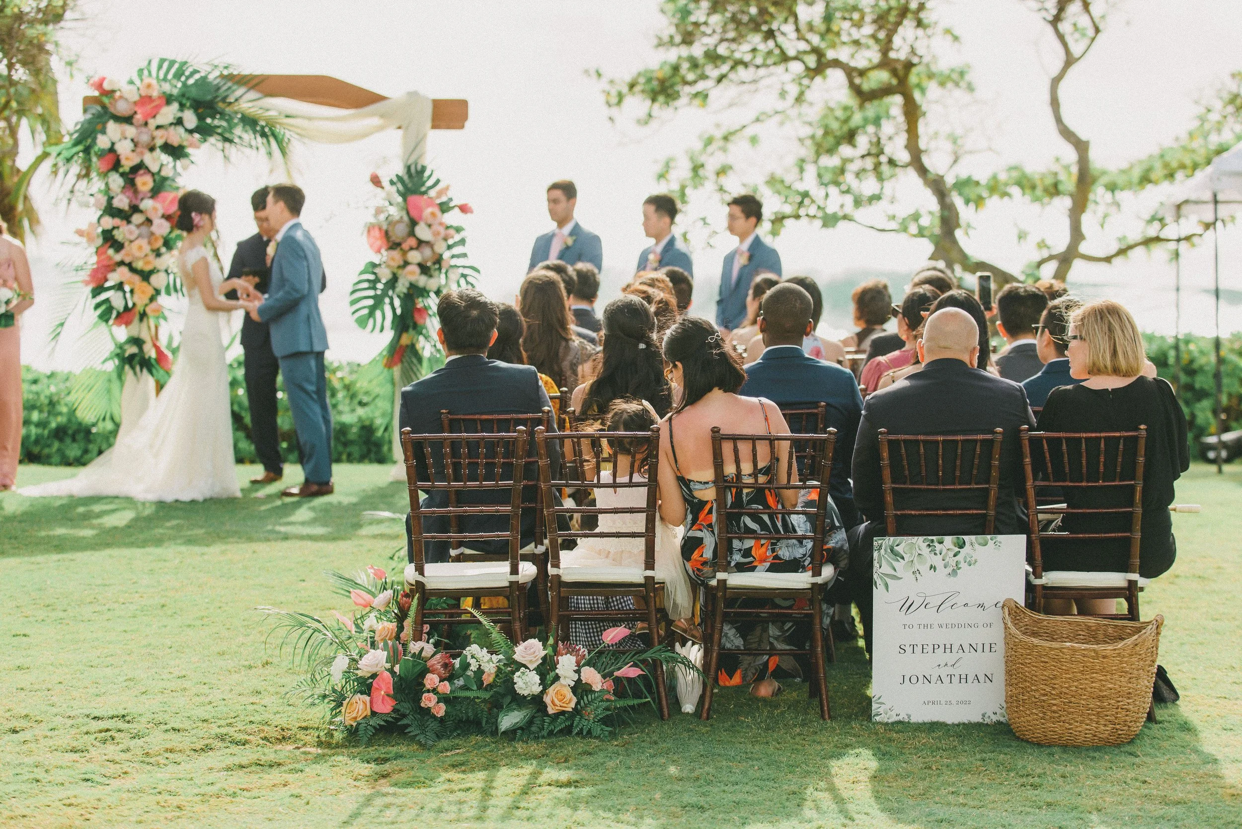 ritz-carlton-turtle-bay-wedding-phototgrapher (91).jpg