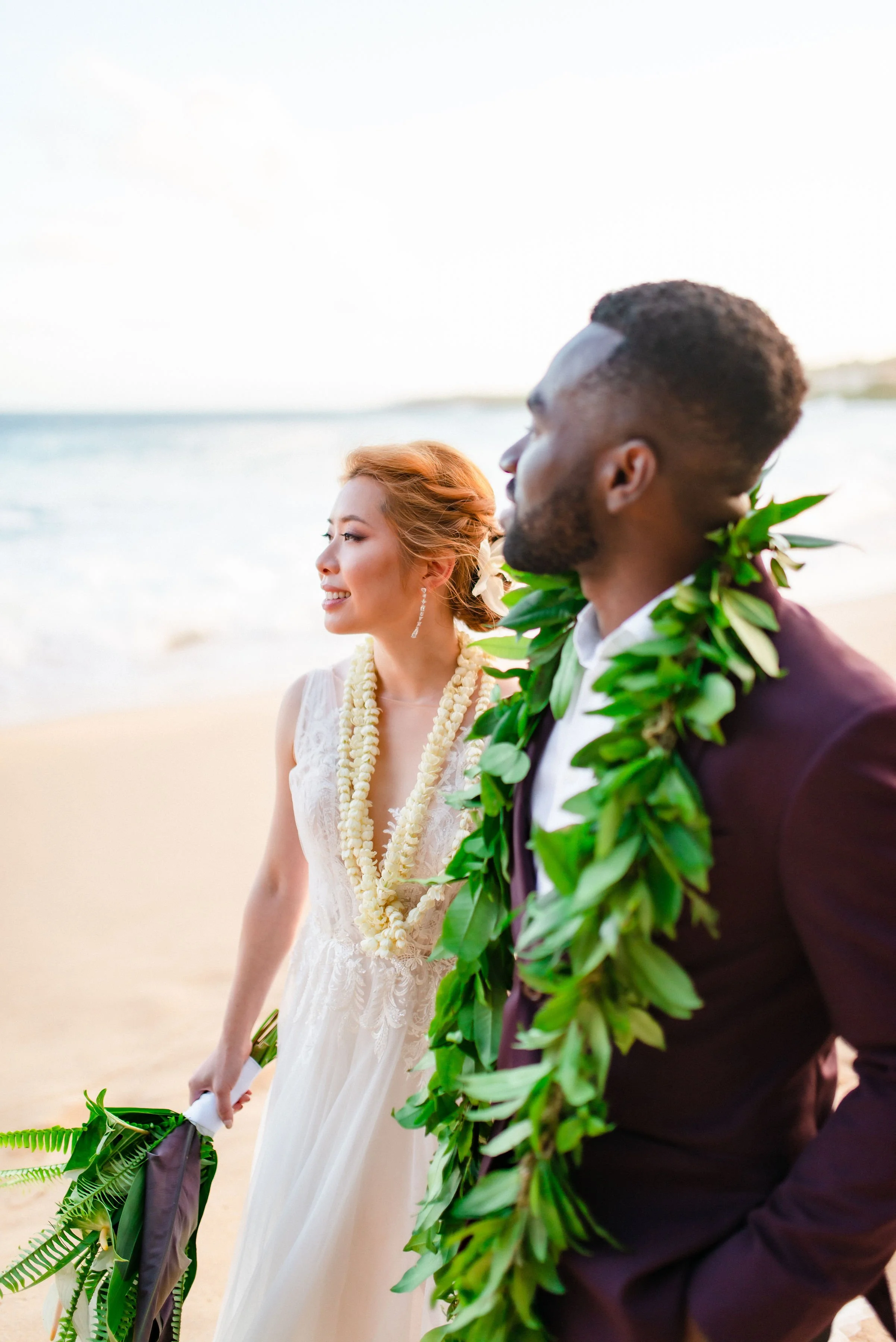 tropical-kauai-shipwreck-beach-wedding(115).jpg