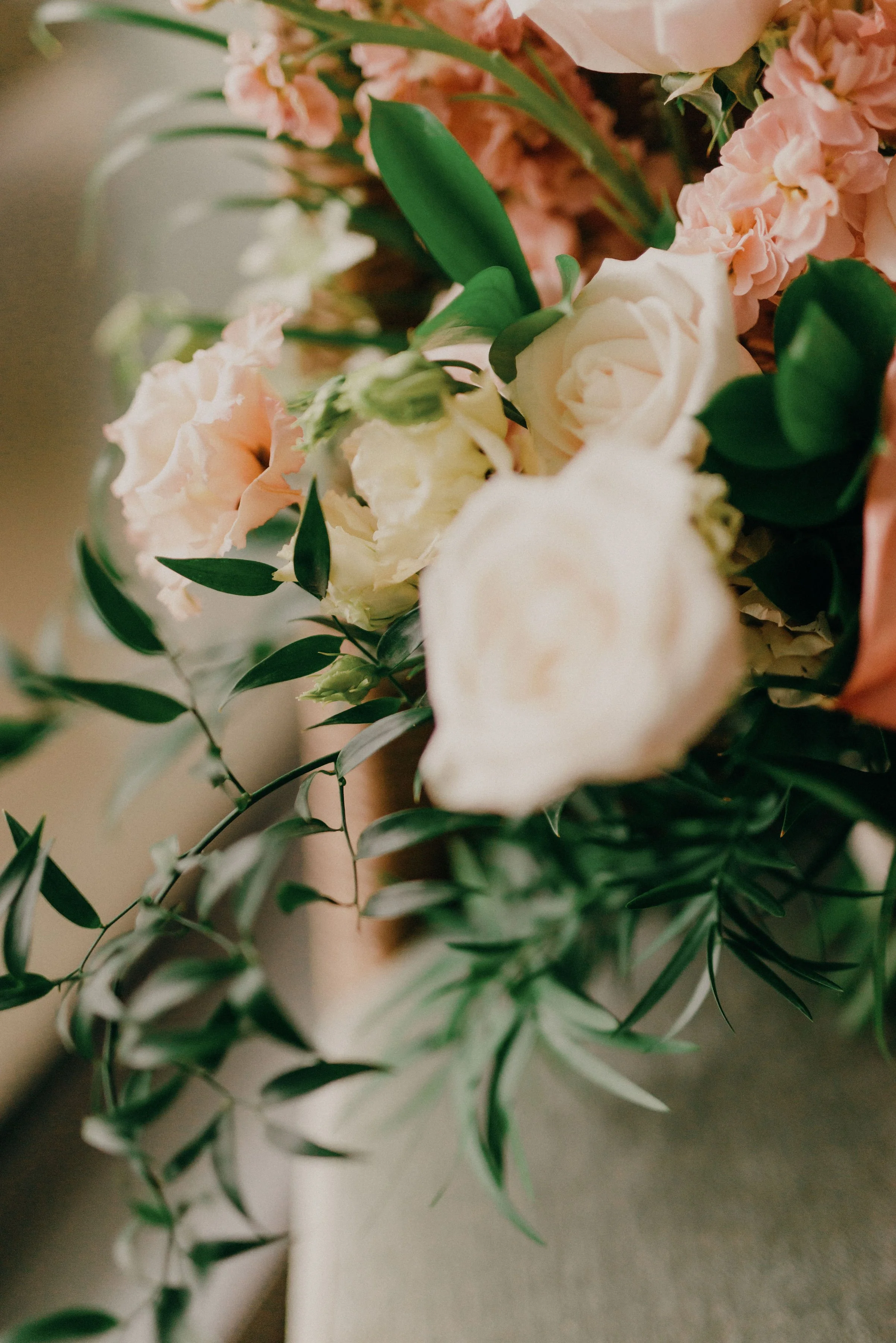 ritz-carlton-turtle-bay-wedding-phototgrapher (14).jpg