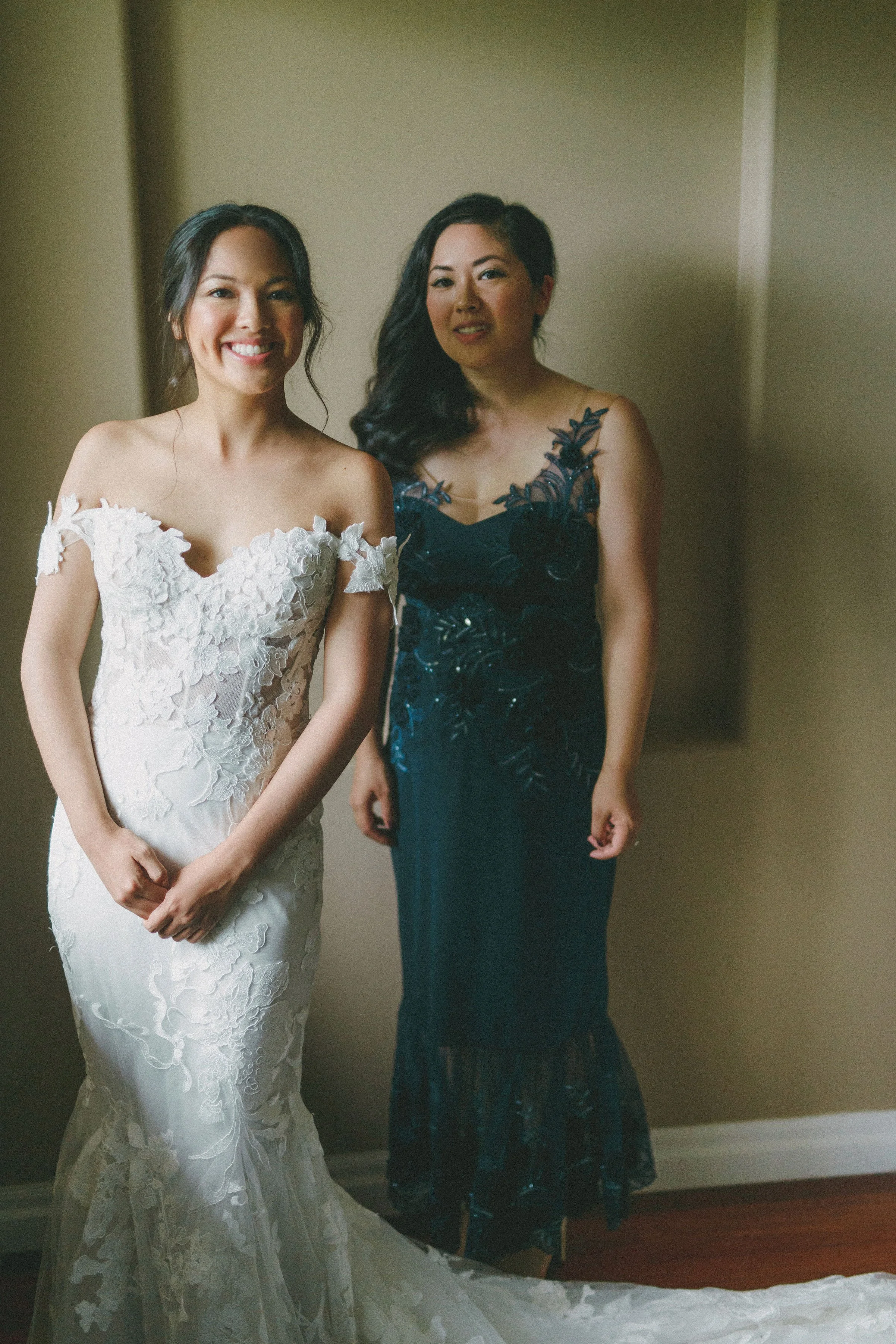 romantic-waimea-valley-wedding-details (25).jpg