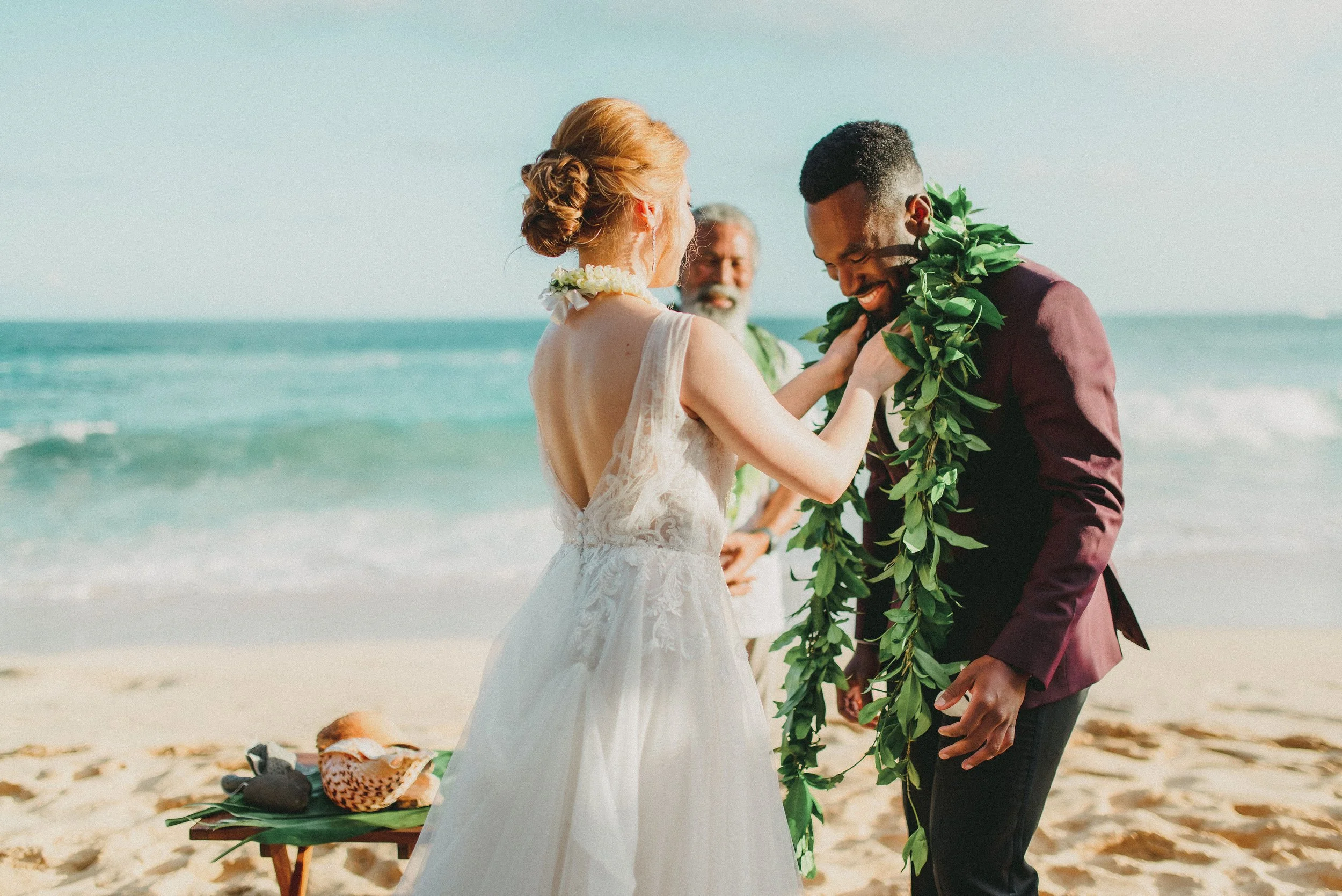 kauai-shipwreck-beach-stephen-ludwig-wedding-photography(3).jpg