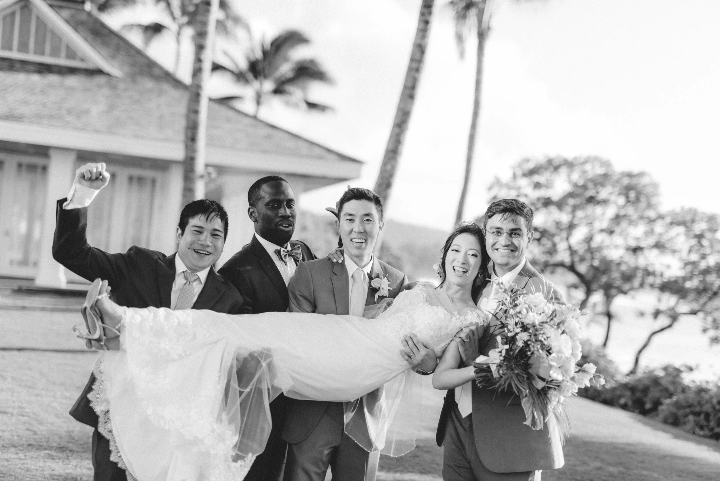 ritz-carlton-turtle-bay-wedding-phototgrapher (15).jpg