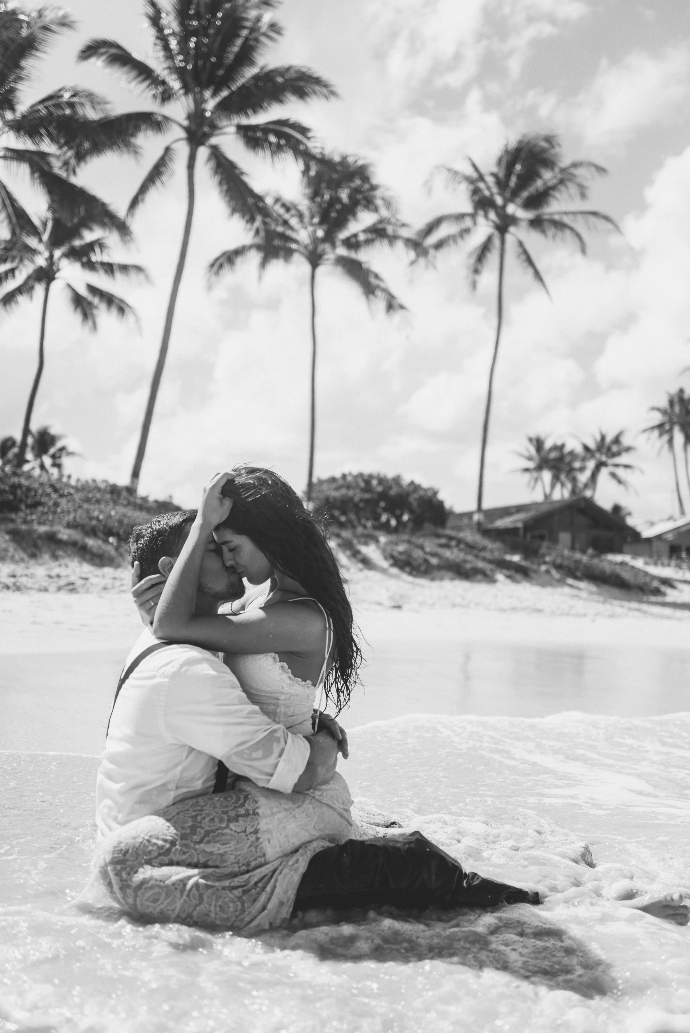 tropical-kalua-beach-under-water-wedding- (98).jpg