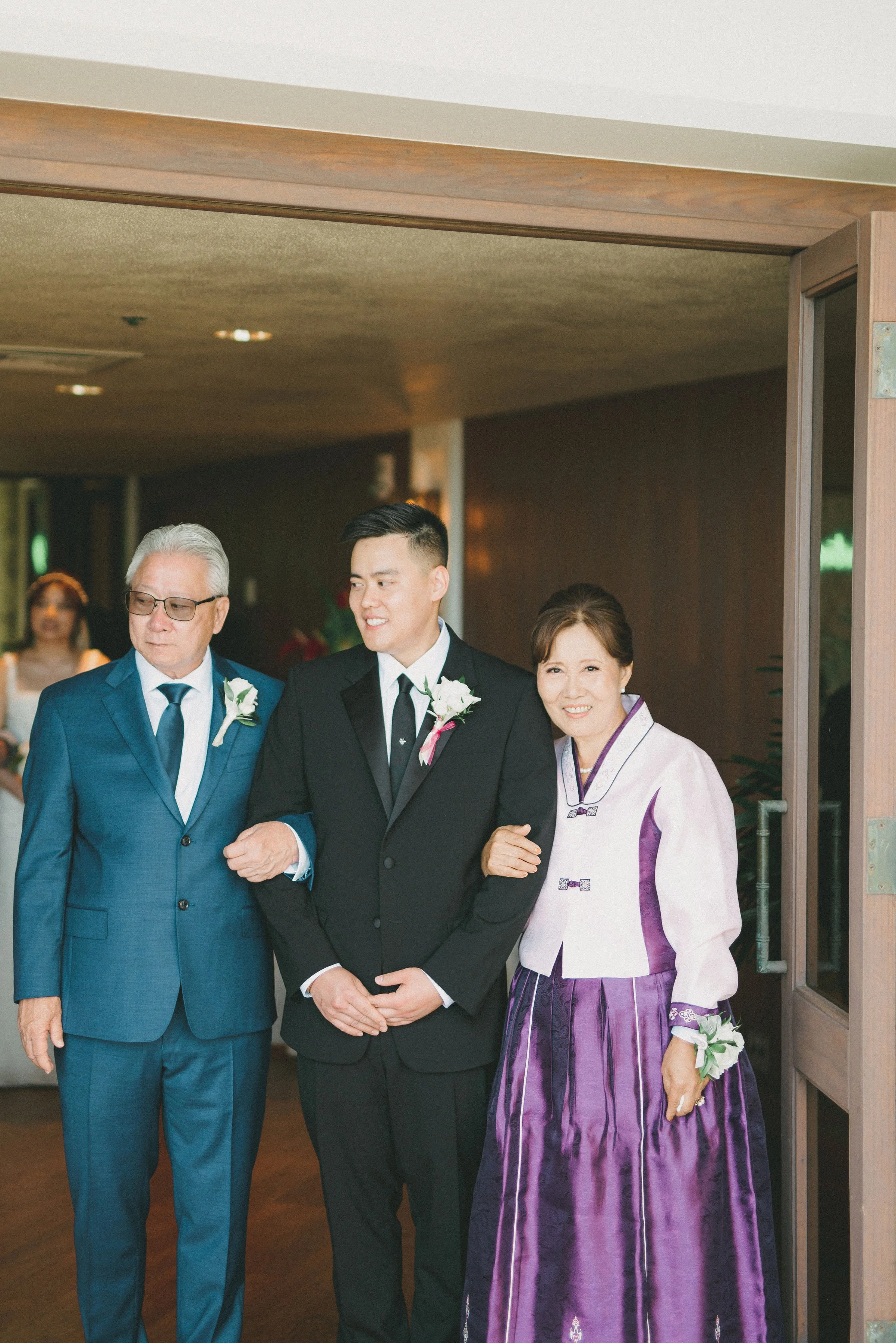 halekulani-hotel-wedding-venue-phototgrapher (74).jpg