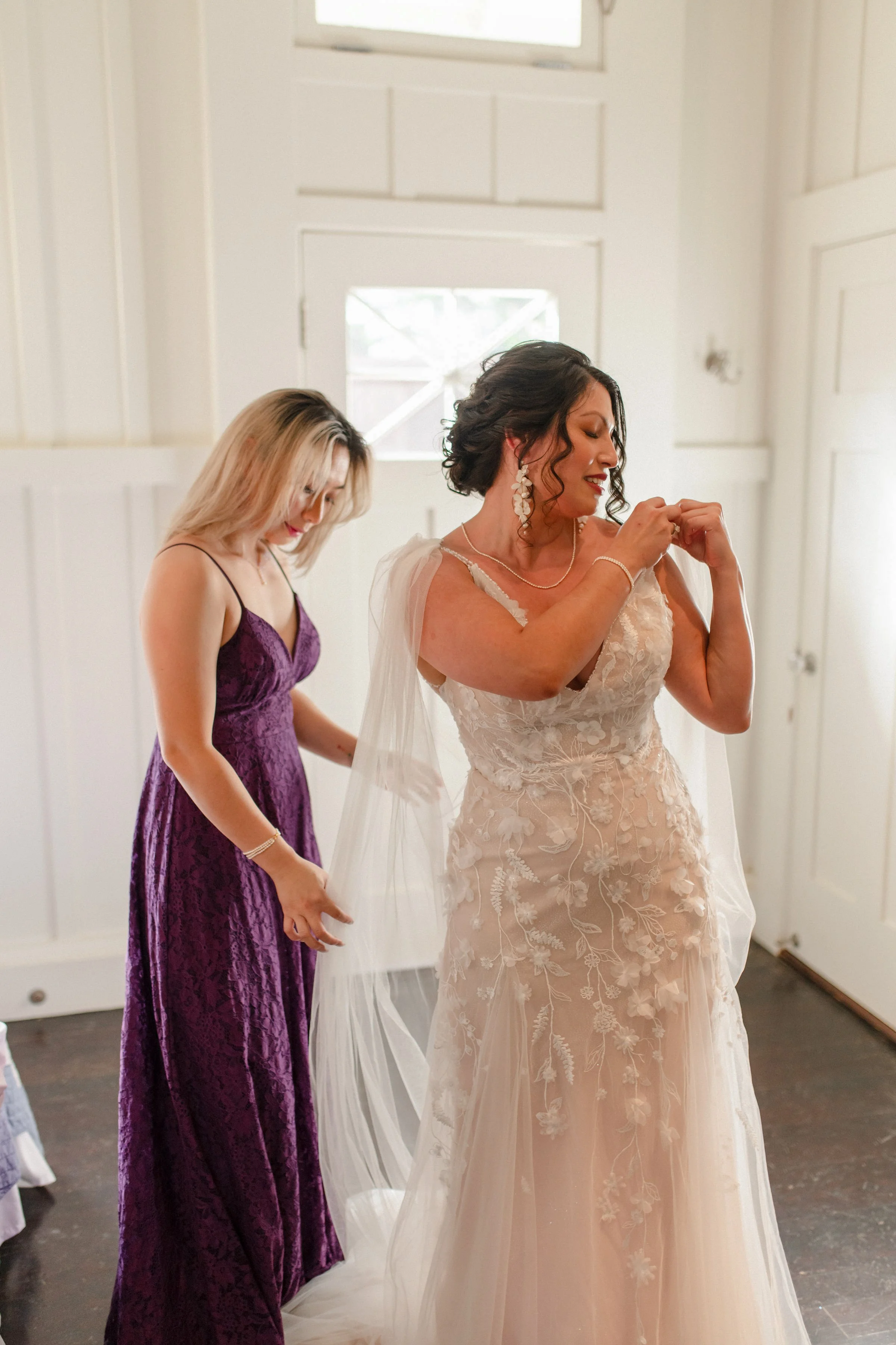 rustic-dillingham-ranch-wedding-getting-ready (135).jpg