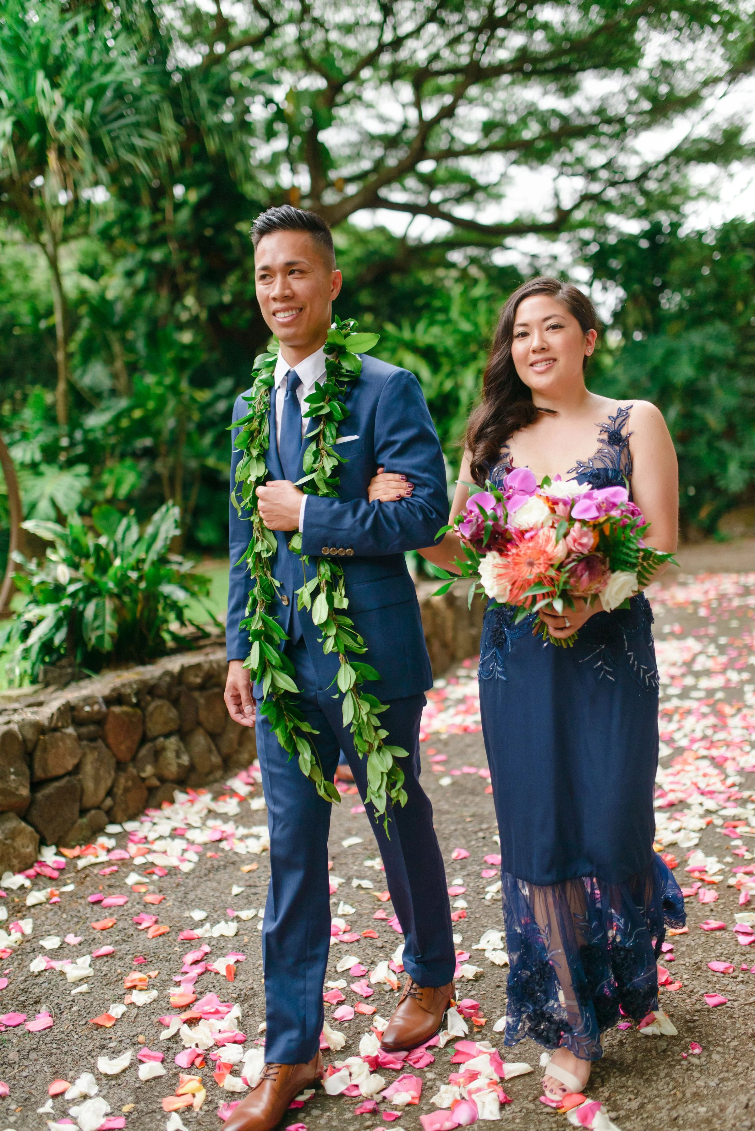 oahu-romantic-starry-waimea-valley-wedding-hawaiian-ceremony (24).jpg