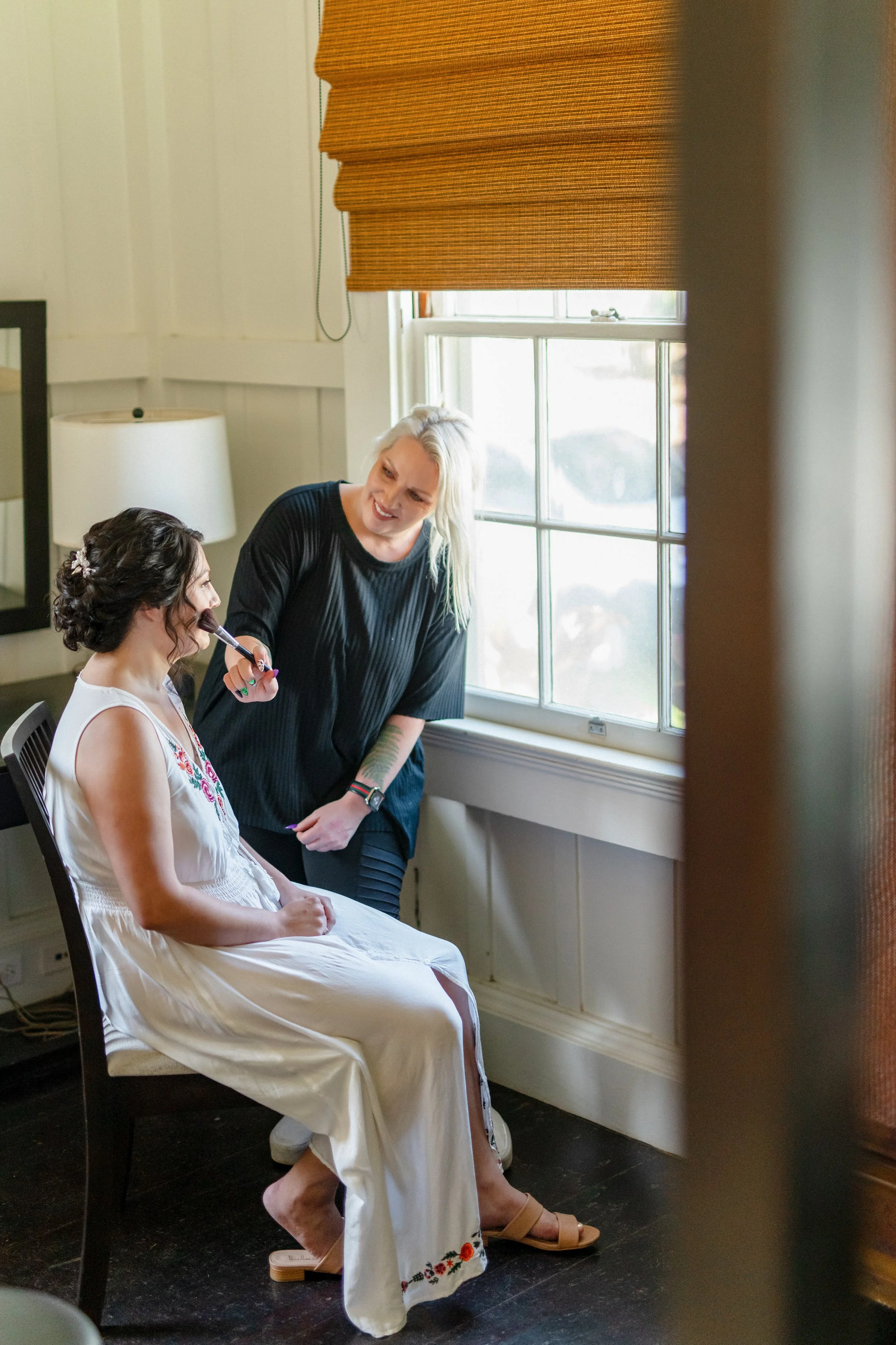 romantic-north-shore-wedding-getting-ready (25).jpg