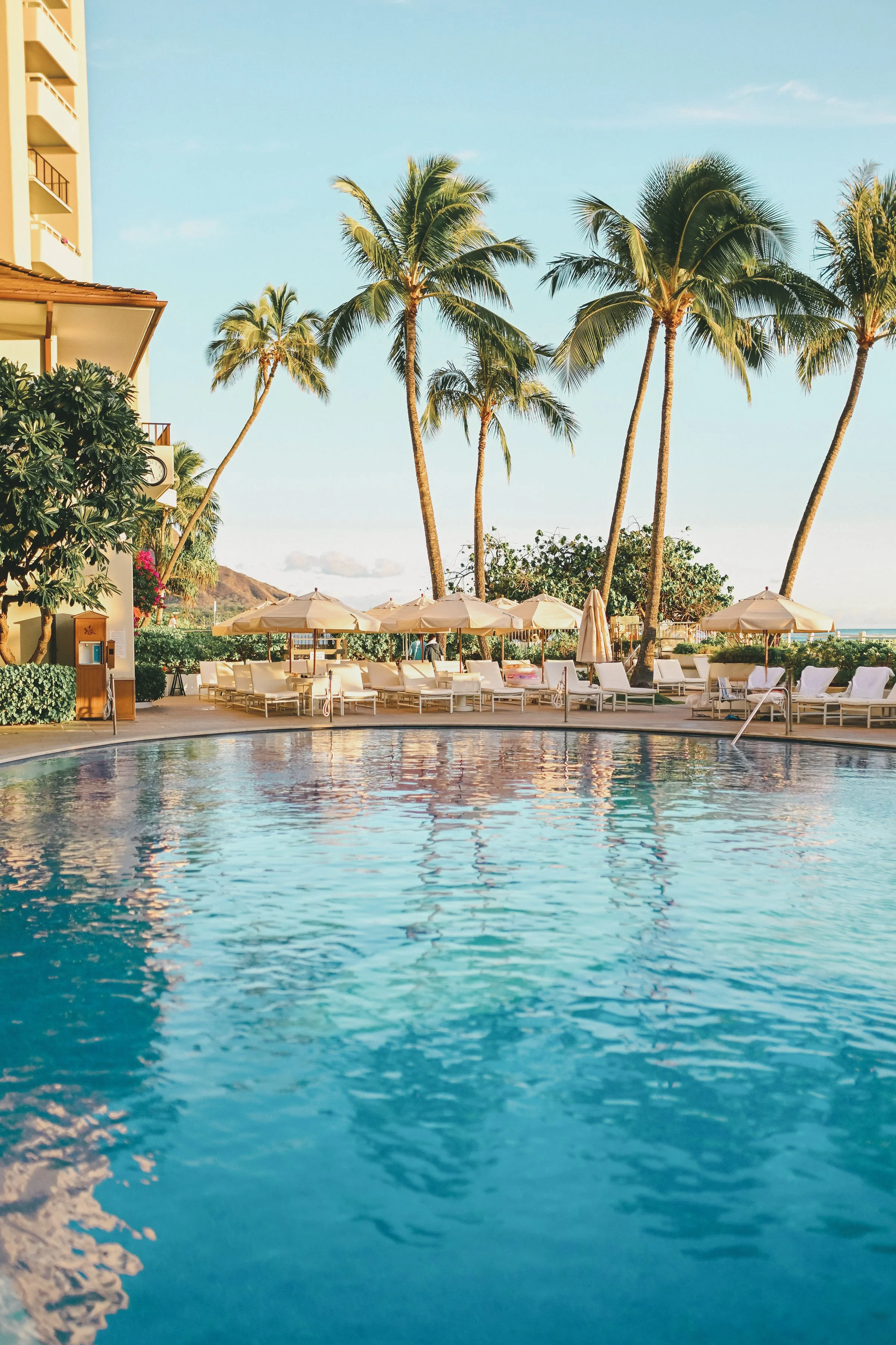 halekulani-hotel-wedding-venue-phototgrapher (158).jpg