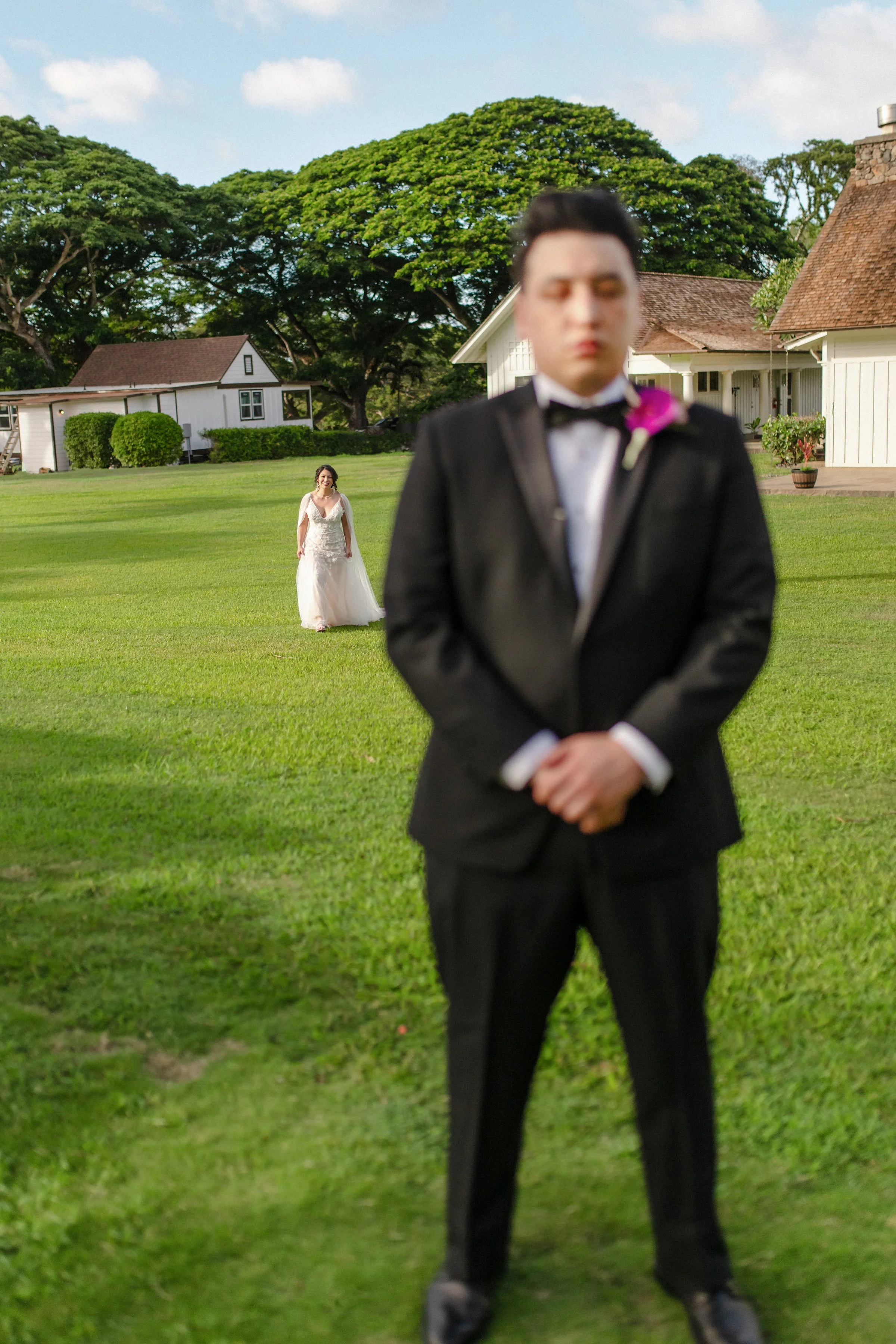 romantic-north-shore-wedding-first-look (9).jpg