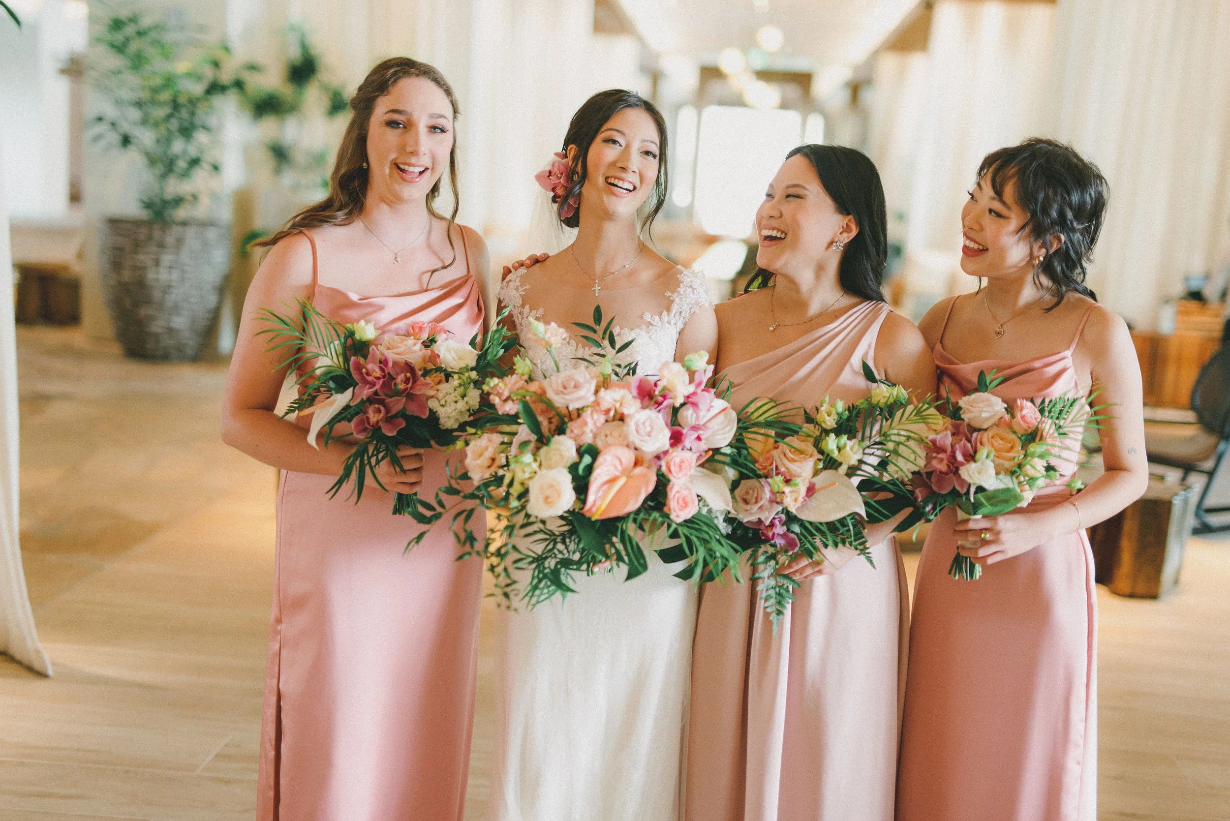 ritz-carlton-turtle-bay-wedding-phototgrapher (45).jpg