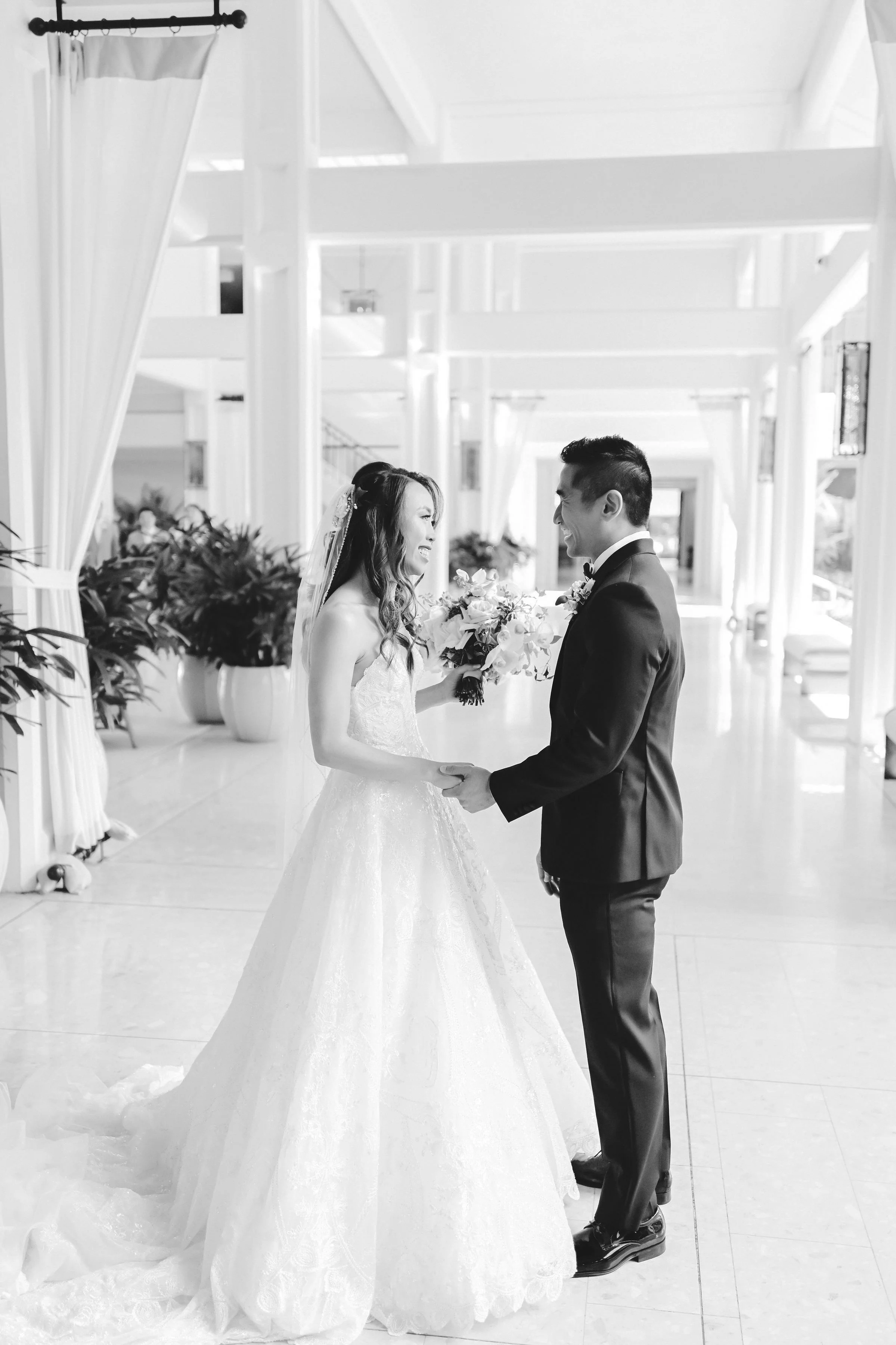 halekulani-hotel-wedding-venue-phototgrapher (132).jpg