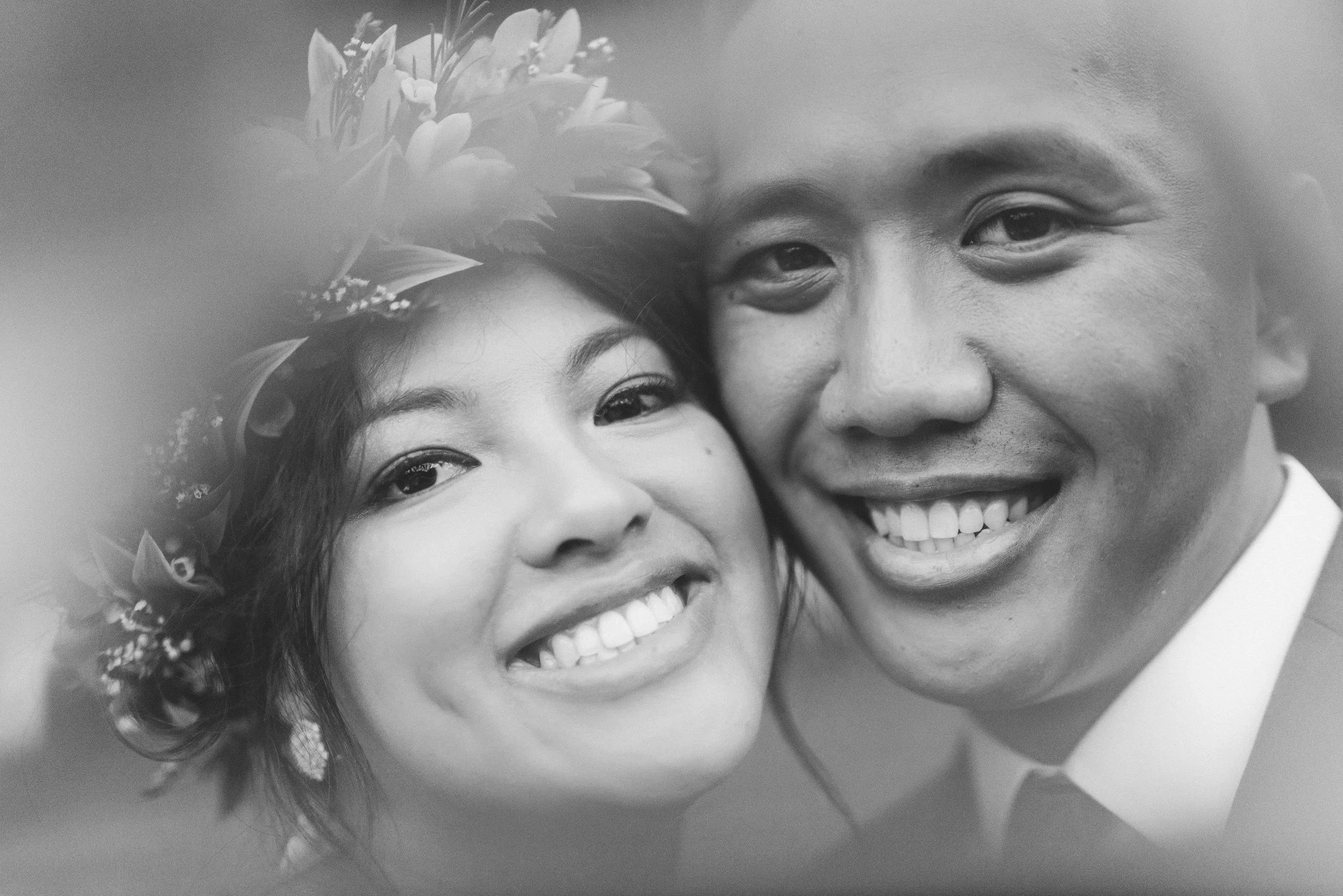 colorful-tropical-boho-waimea-valley-wedding-bride-and-groom-portraits (38).jpg