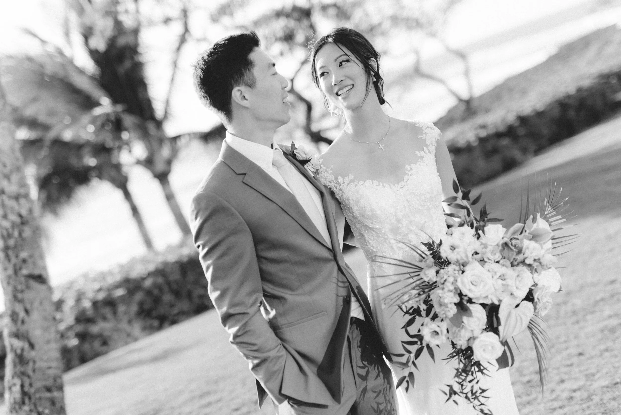 ritz-carlton-turtle-bay-wedding-phototgrapher (20).jpg