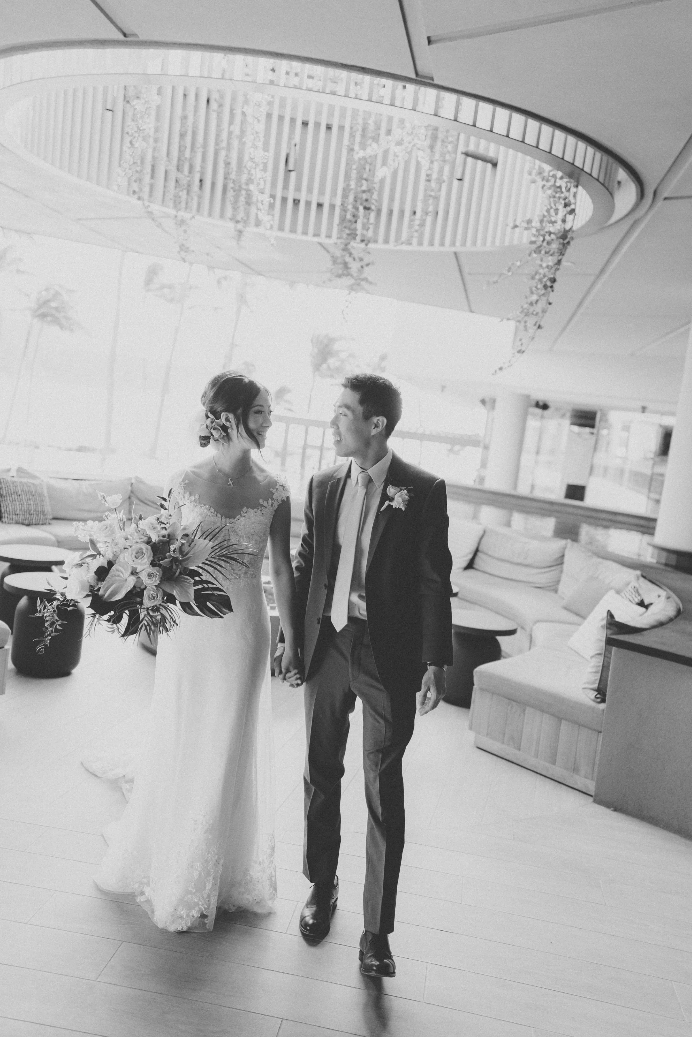 ritz-carlton-turtle-bay-wedding-phototgrapher (58).jpg