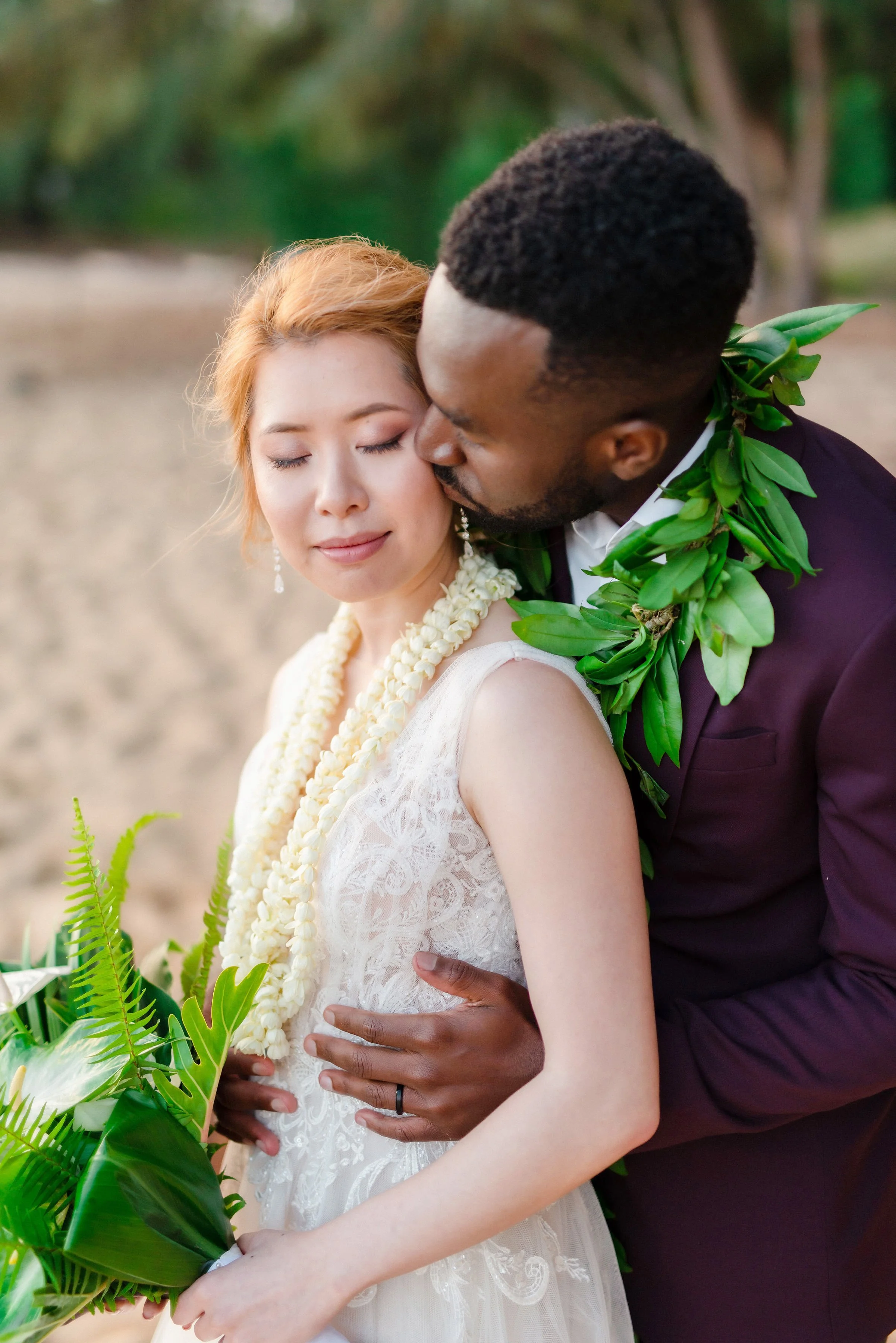 romantic-kauai-shipwreck-beach-wedding(131).jpg