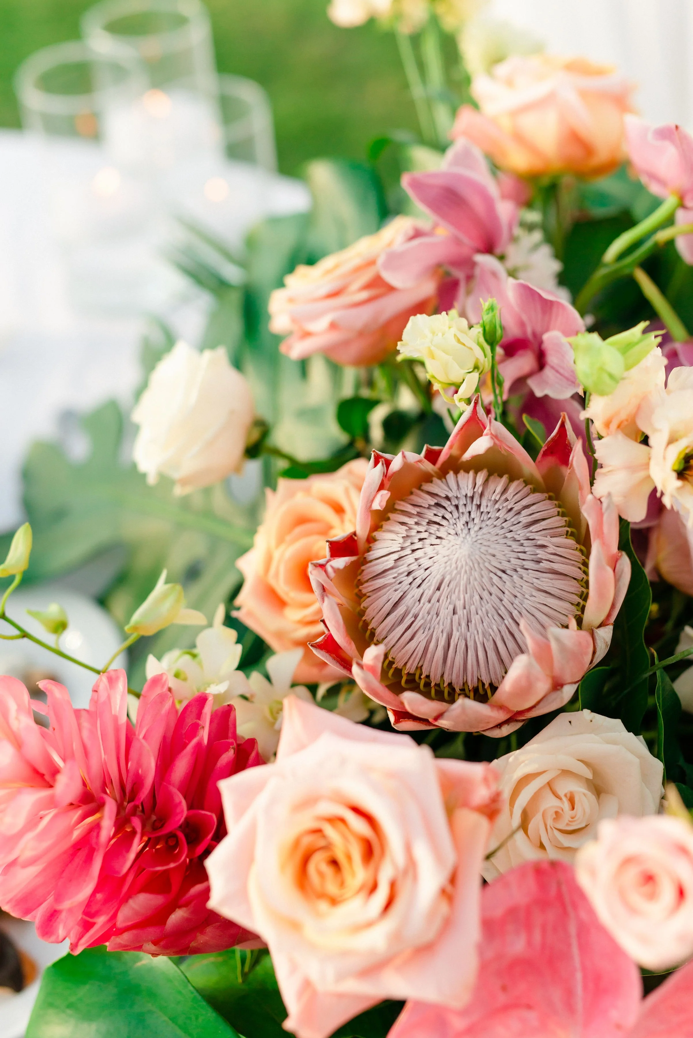 ritz-carlton-turtle-bay-wedding-phototgrapher (38).jpg
