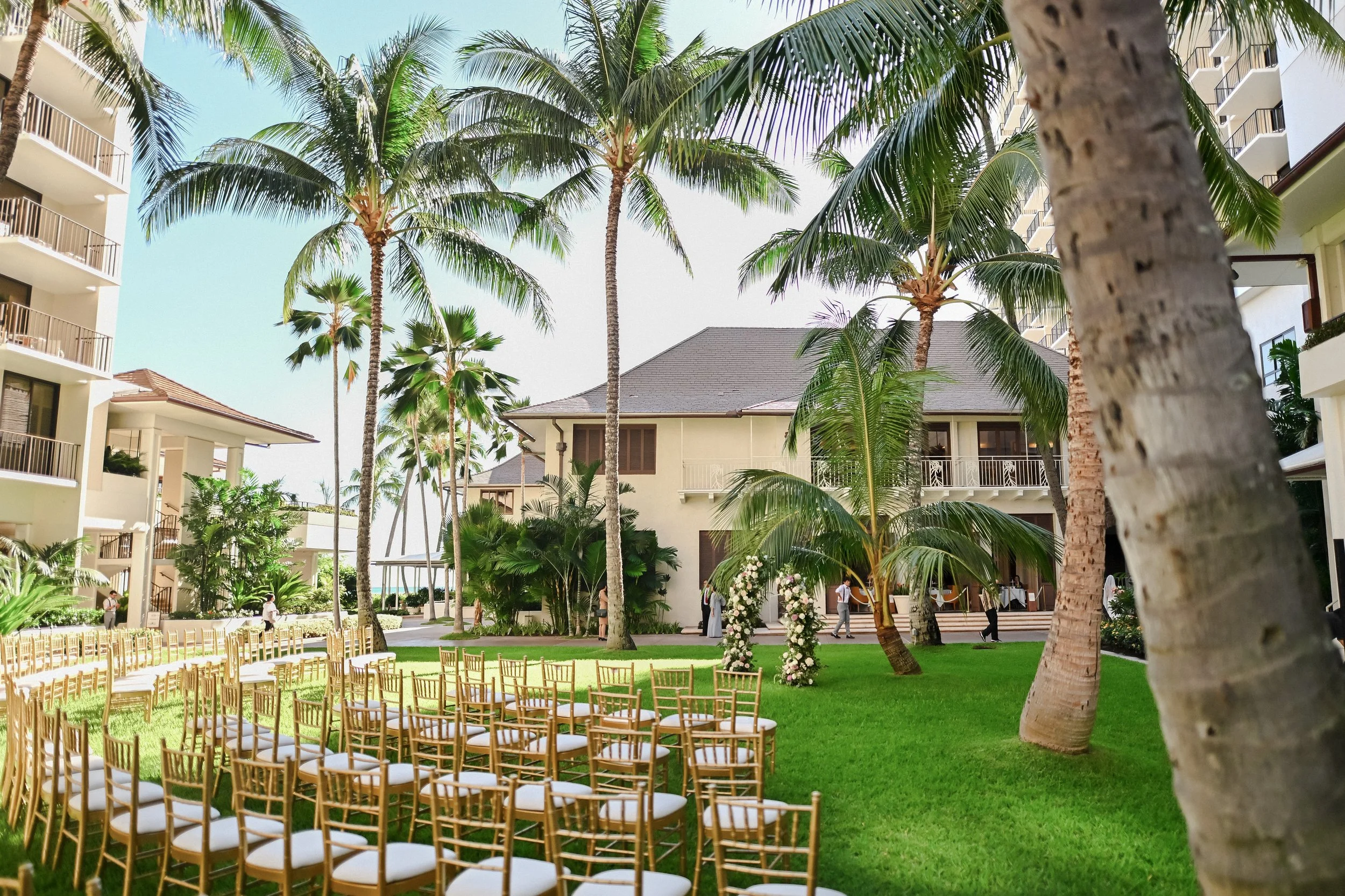 halekulani-hotel-wedding-venue-phototgrapher (134).jpg