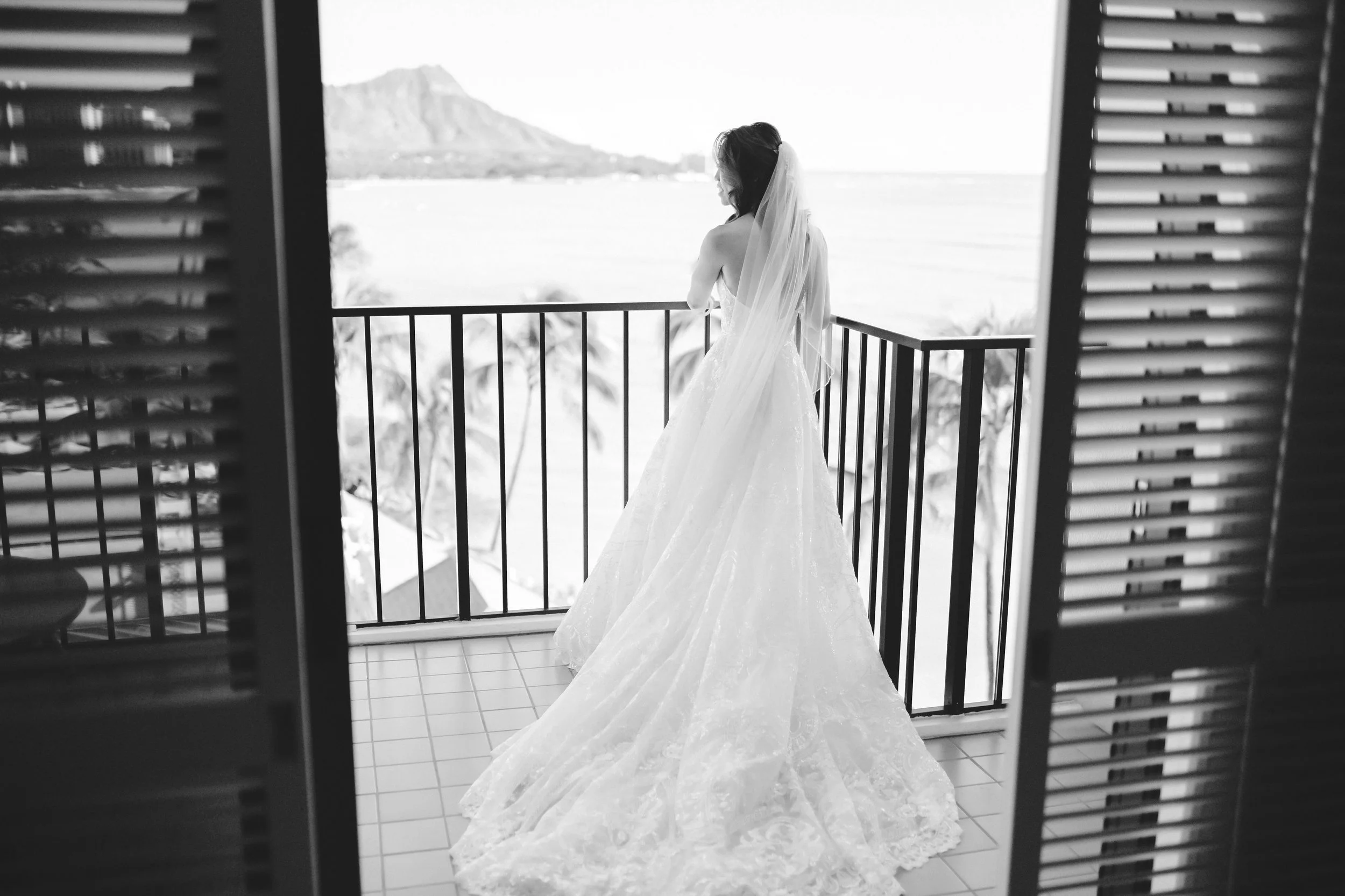 halekulani-hotel-wedding-venue-phototgrapher (130).jpg