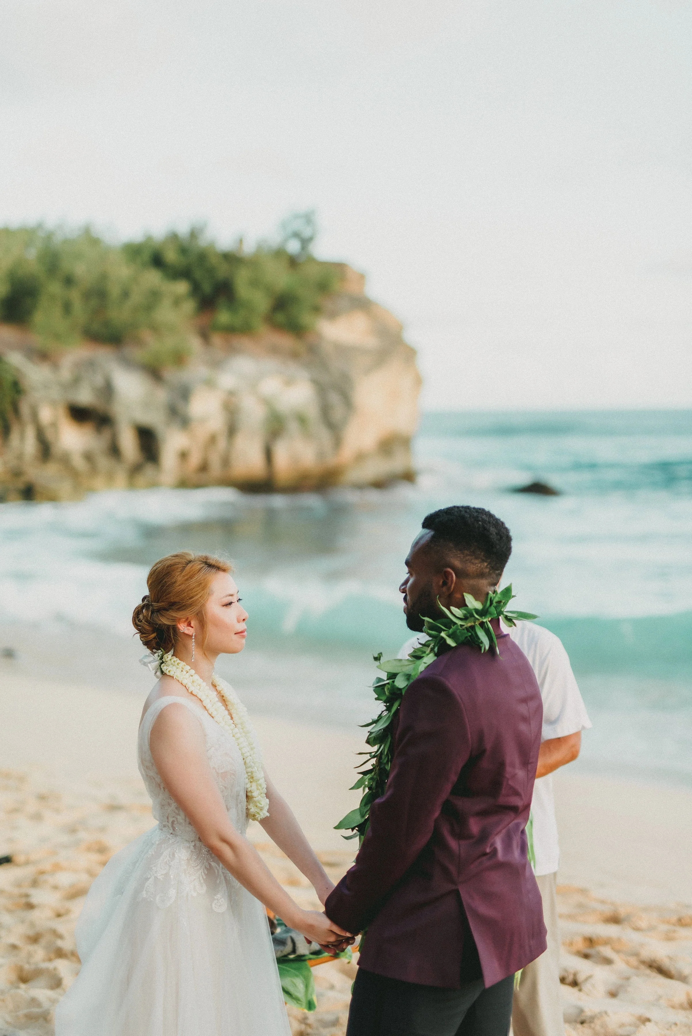 romantic-kauai-shipwreck-beach-wedding(47).jpg