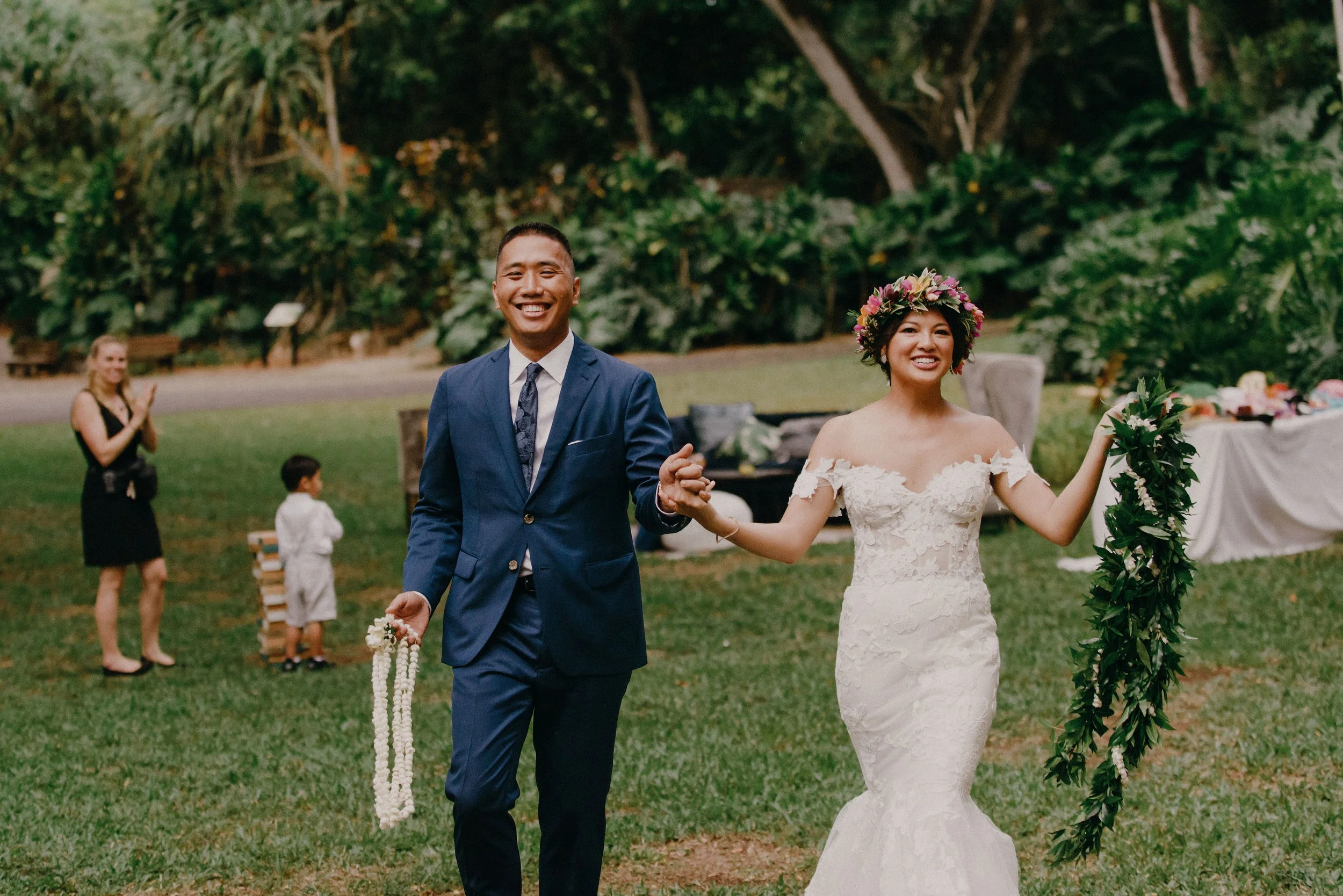 starry-waimea-valley-wedding-reception-details- (109).jpg