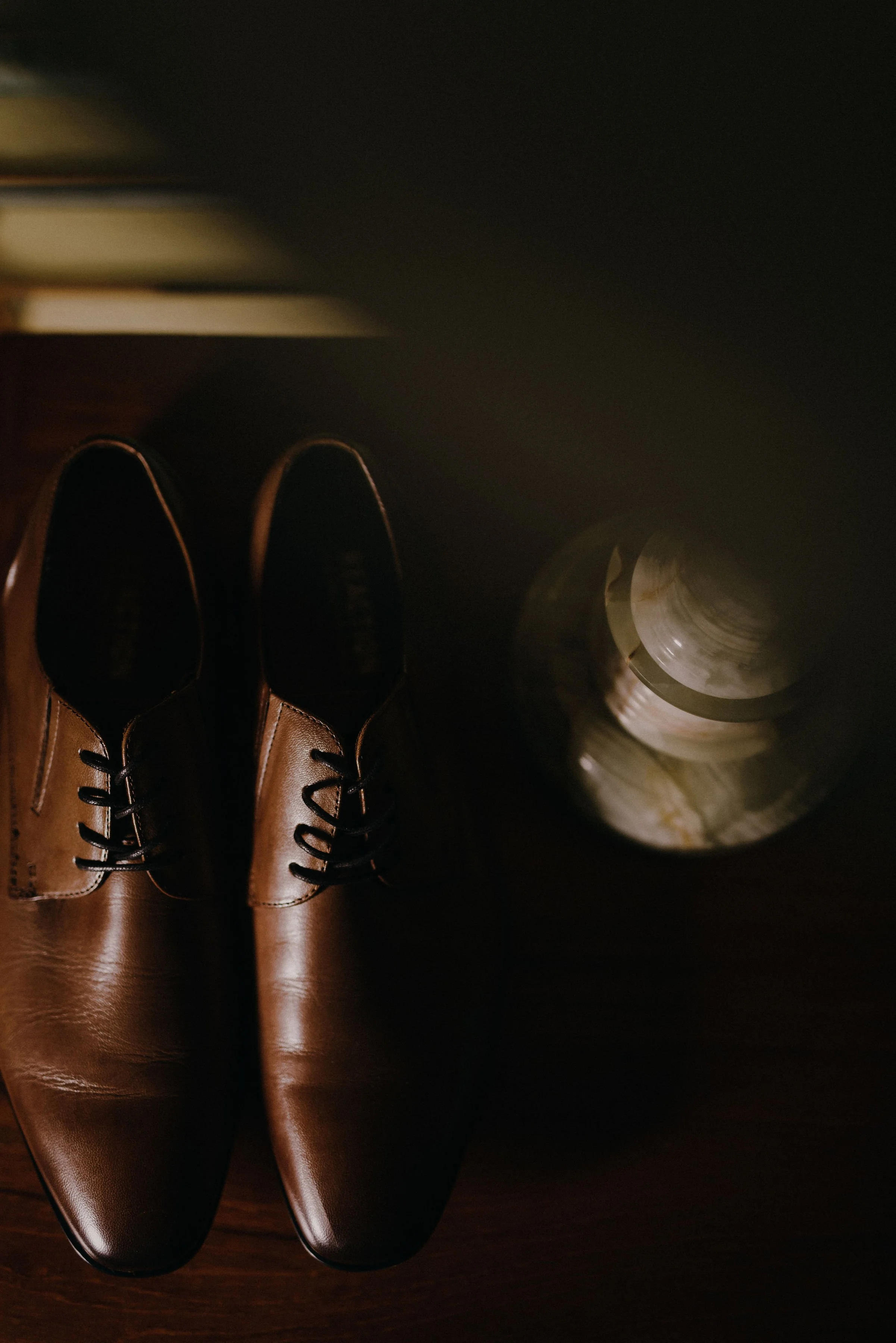 hawaii-starry-waimea-valley-wedding-details (2).jpg