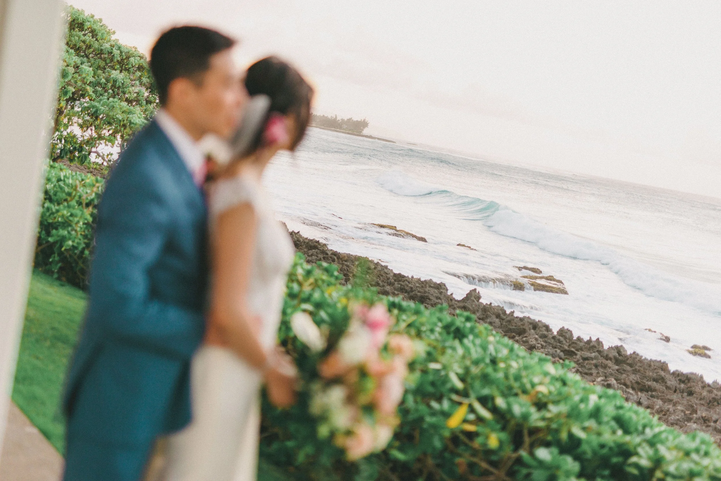ritz-carlton-turtle-bay-wedding-phototgrapher (71).jpg