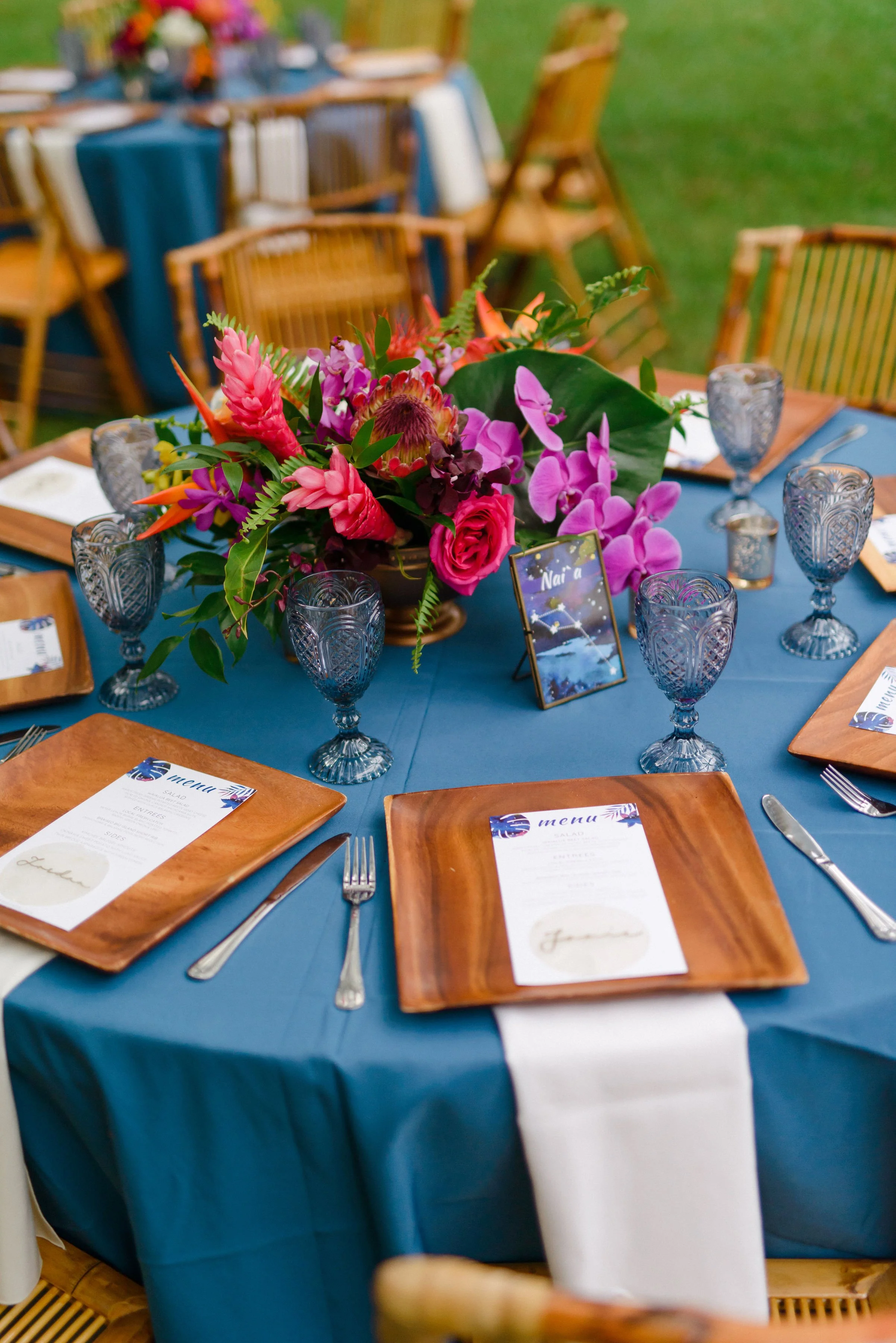 romantic-tropical-boho-waimea-valley-wedding-reception-blue- (34).jpg