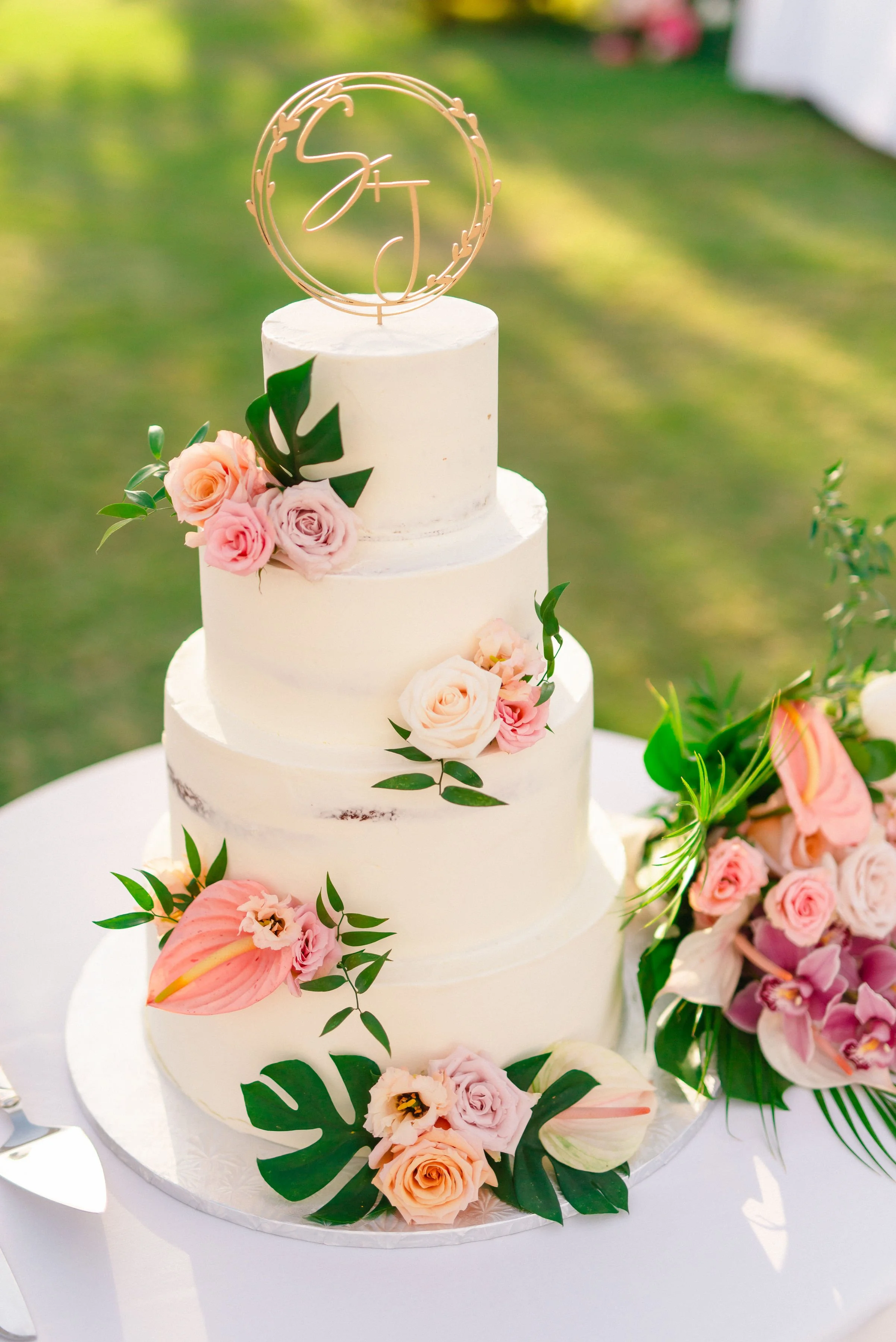 ritz-carlton-turtle-bay-wedding-phototgrapher (36).jpg