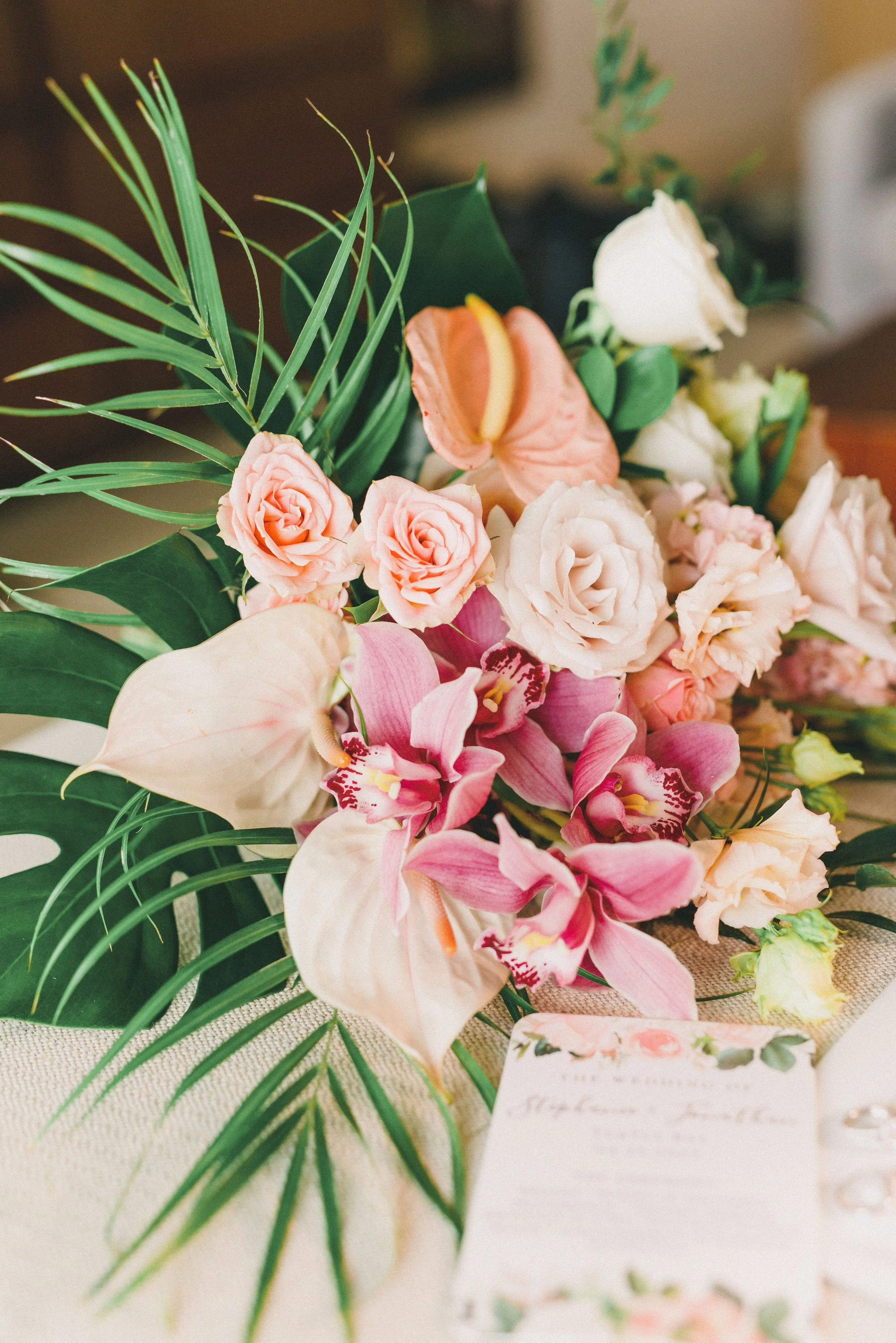 ritz-carlton-turtle-bay-wedding-phototgrapher (12).jpg