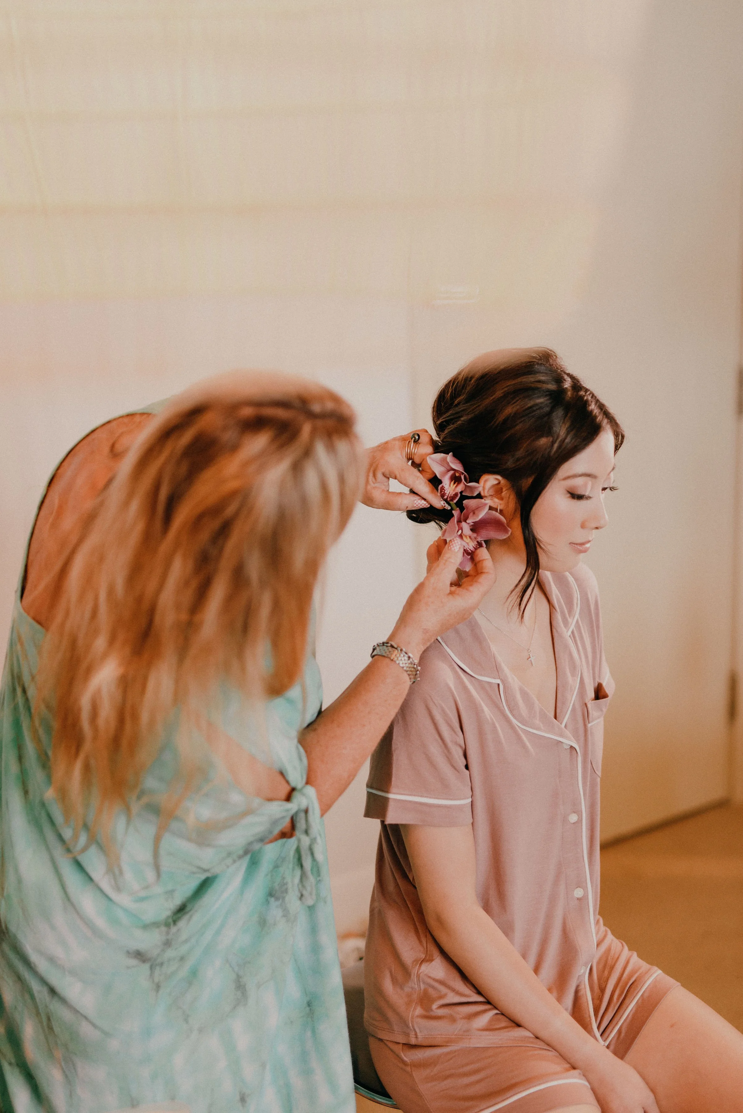 ritz-carlton-turtle-bay-wedding-phototgrapher (16).jpg