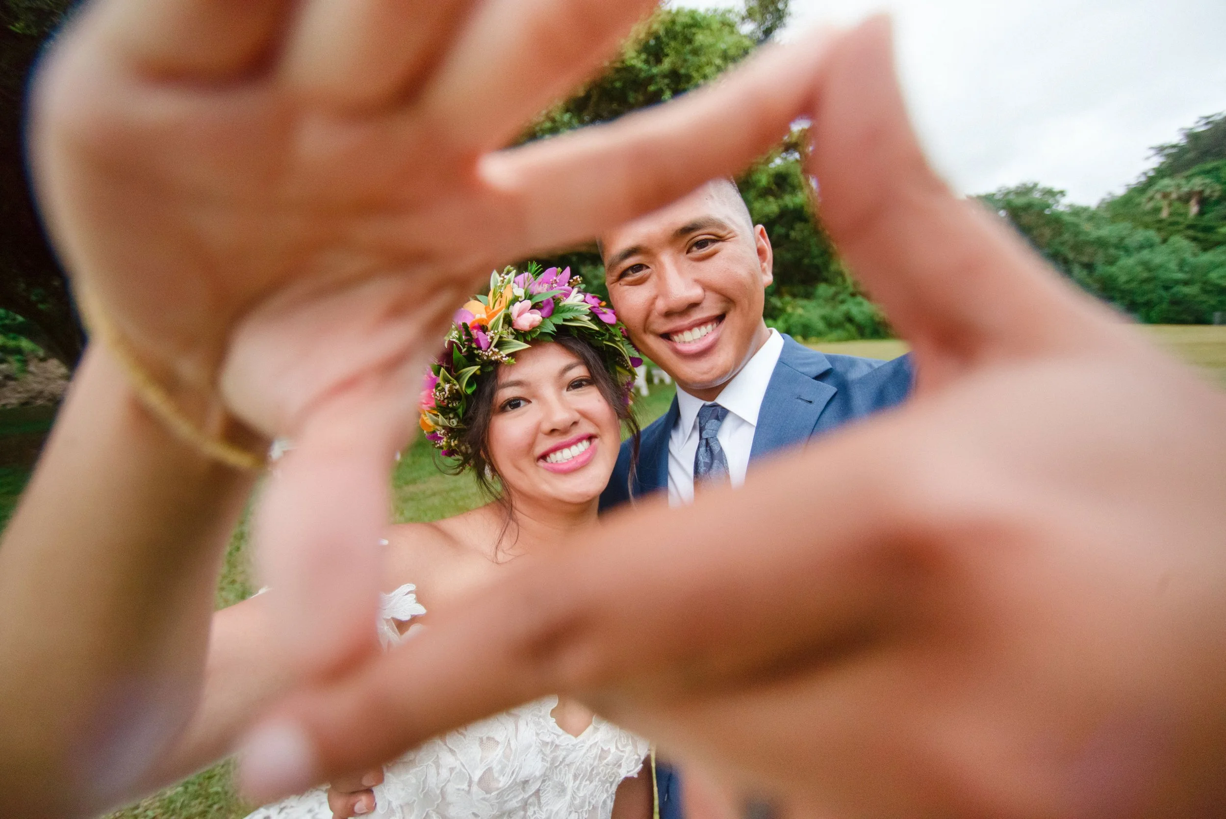oahu-colorful-tropical-starry-boho-waimea-valley-wedding-bride-and-groom-portraits (45).jpg