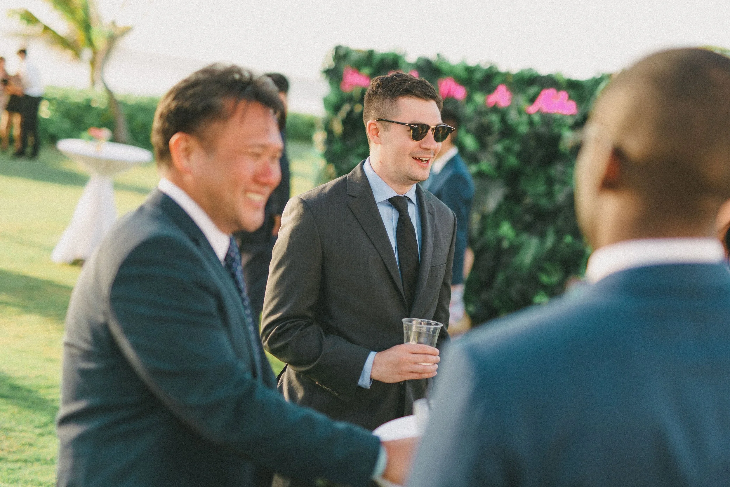 ritz-carlton-turtle-bay-wedding-phototgrapher (31).jpg