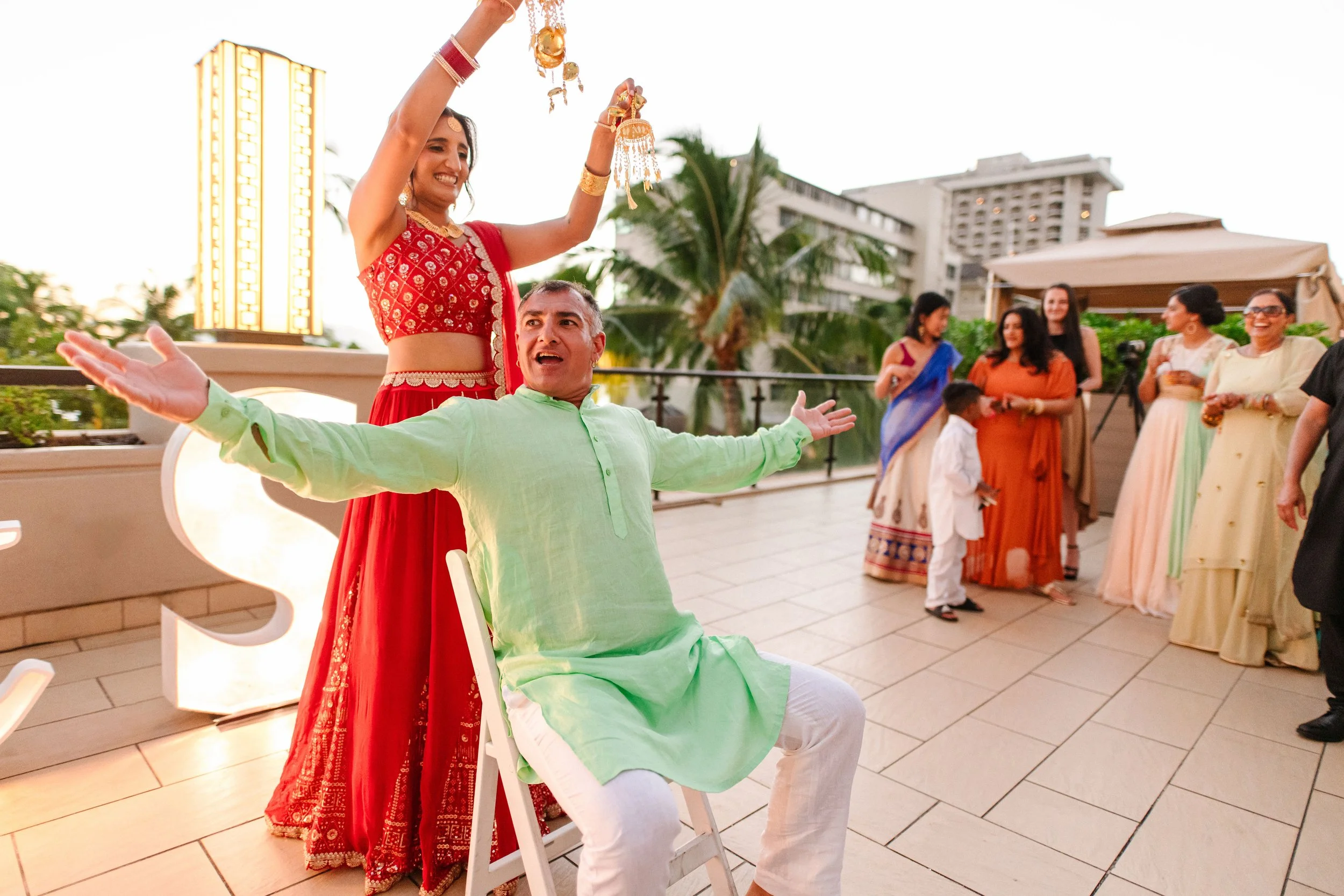 romantic-indian-wedding-hyatt-oahu (88).jpg