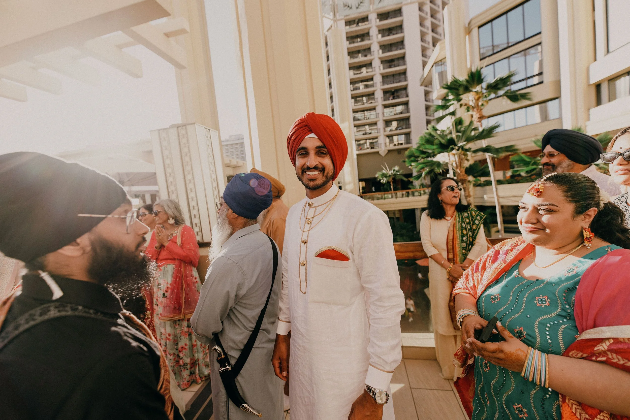 colorful-hawaii-indian-wedding-photographer- (34).jpg