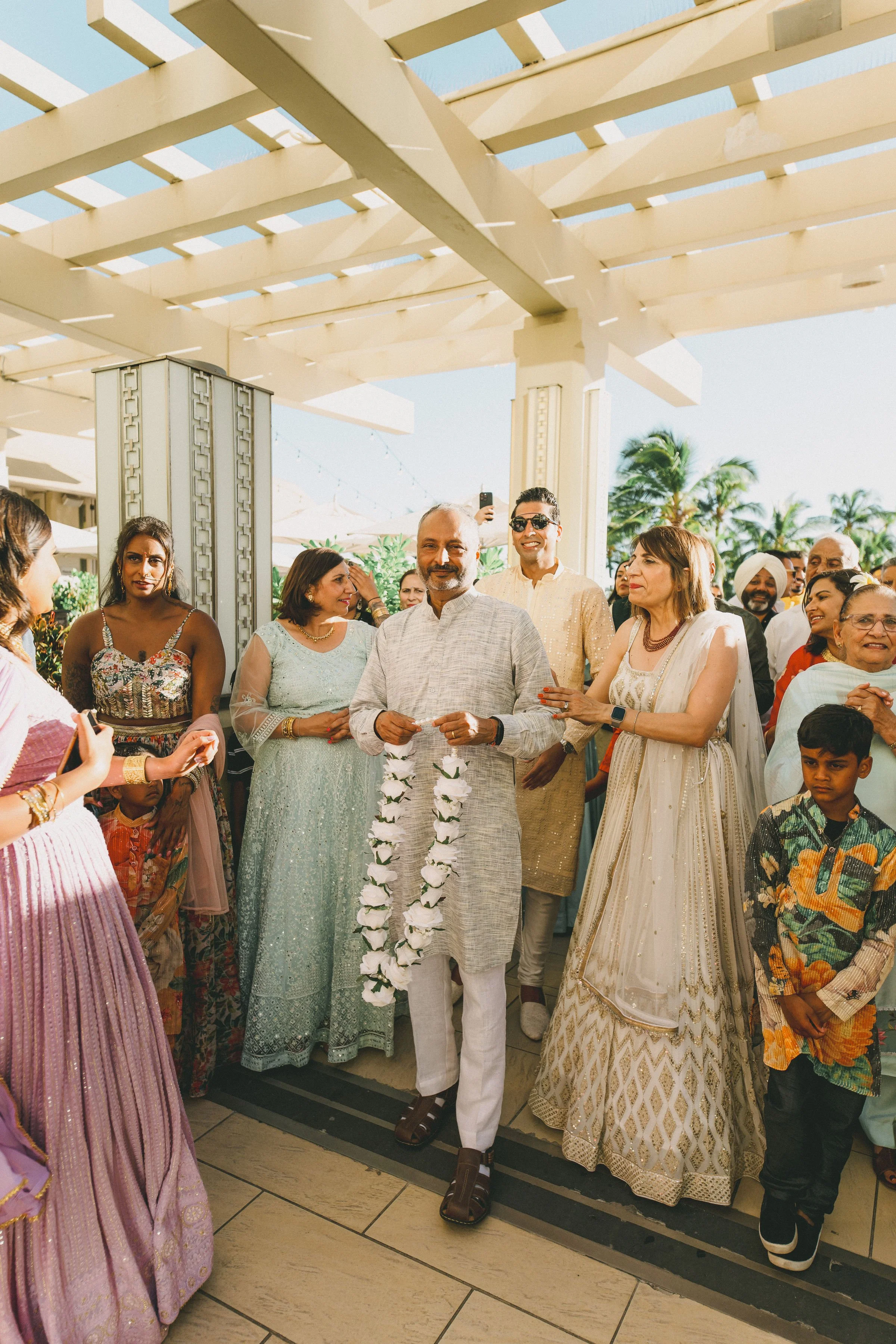 tropical-hawaii-indian-wedding-photographer- (29).jpg